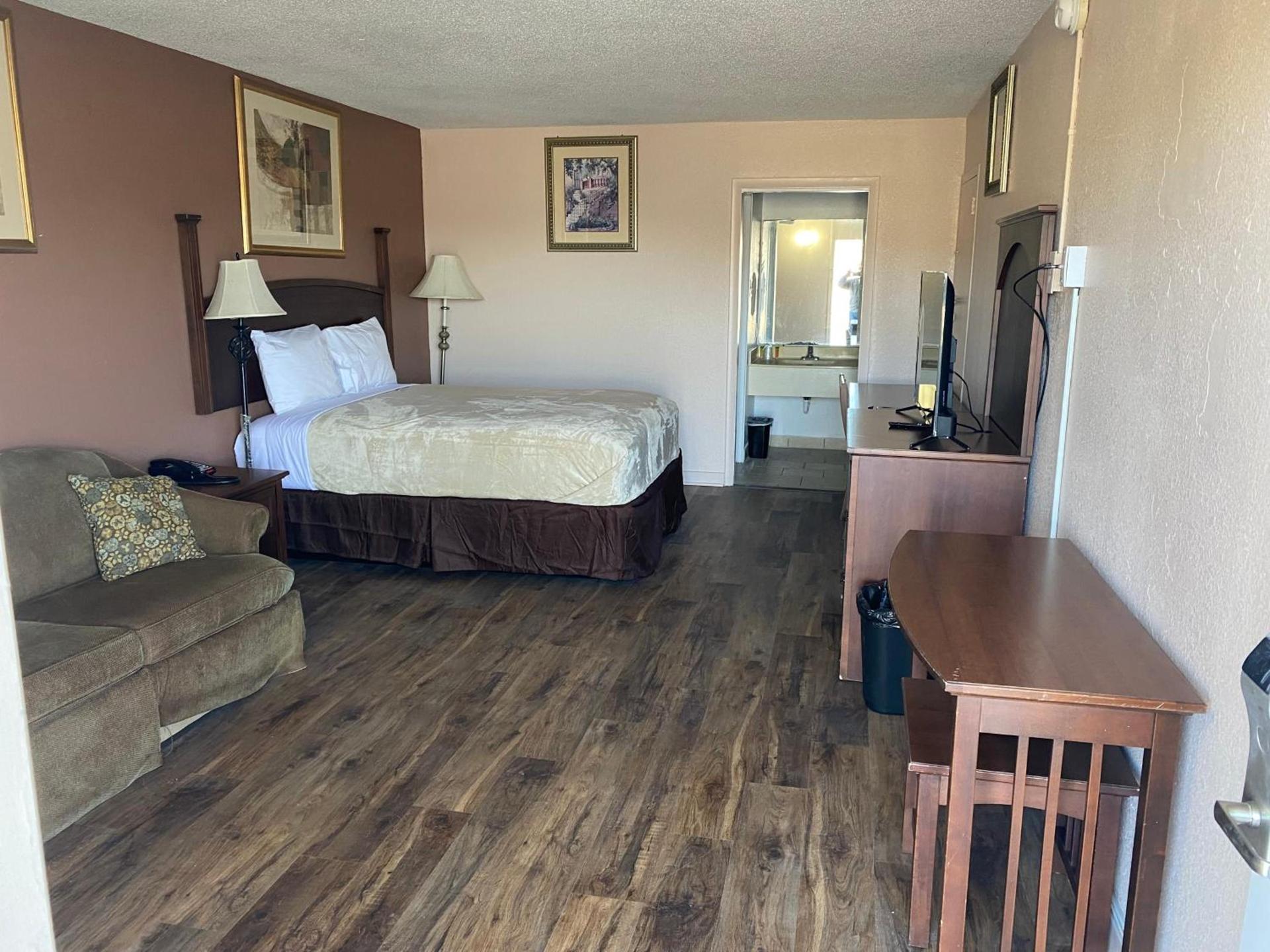 Luxury Inn photo 6
