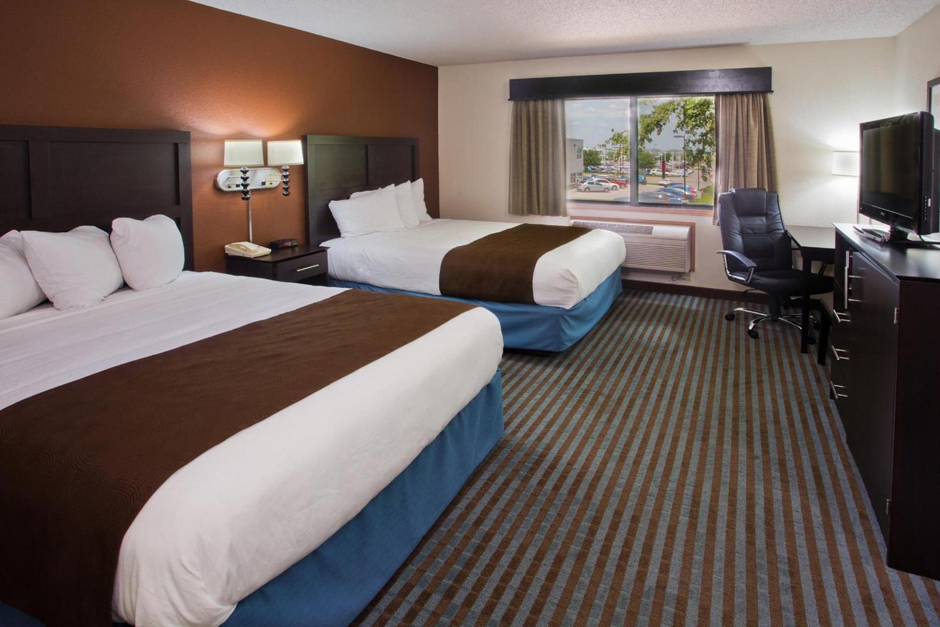AmericInn by Wyndham Lincoln North photo 8