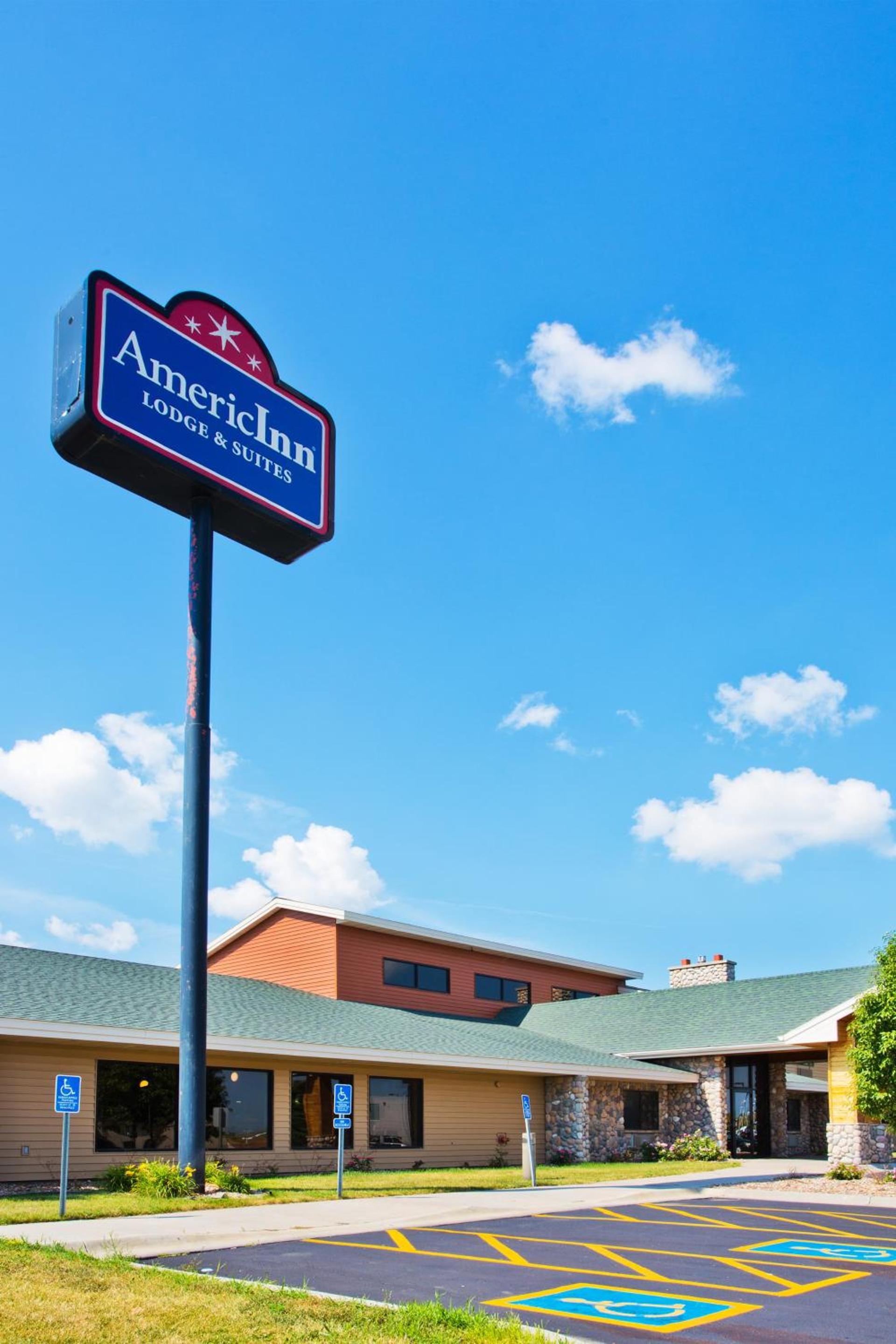 AmericInn by Wyndham Lincoln North photo 14