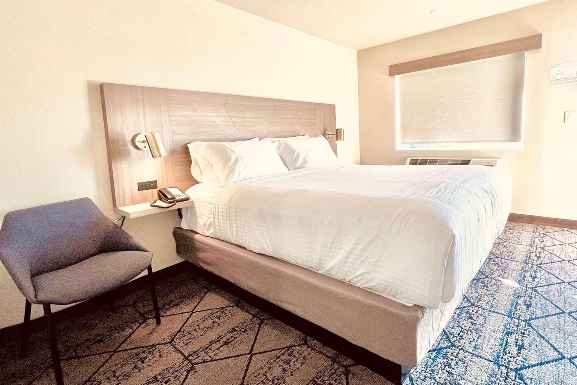 Ramada by Wyndham Modesto Yosemite Area photo 16