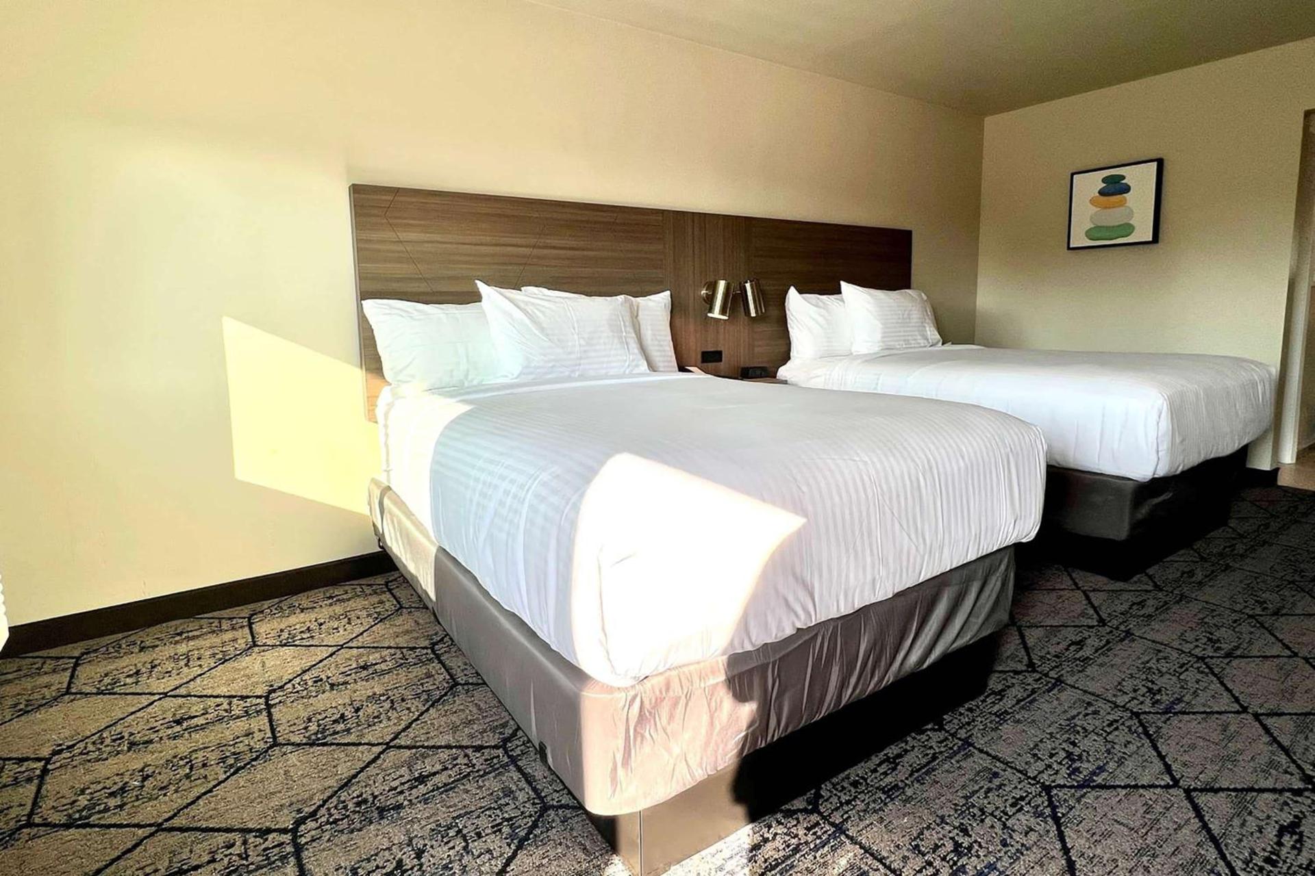Ramada by Wyndham Modesto Yosemite Area photo 14