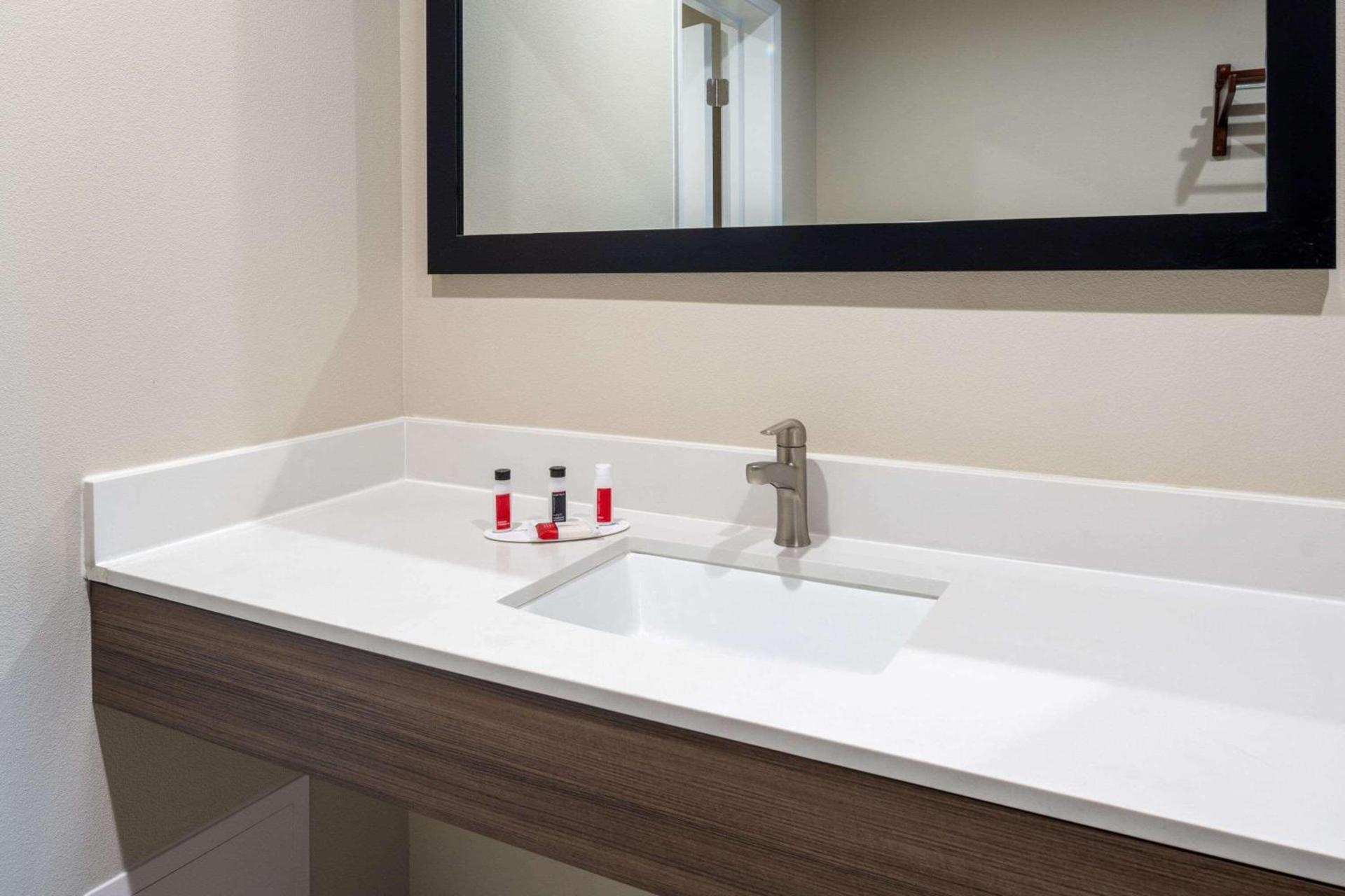 Ramada by Wyndham Modesto Yosemite Area photo 19