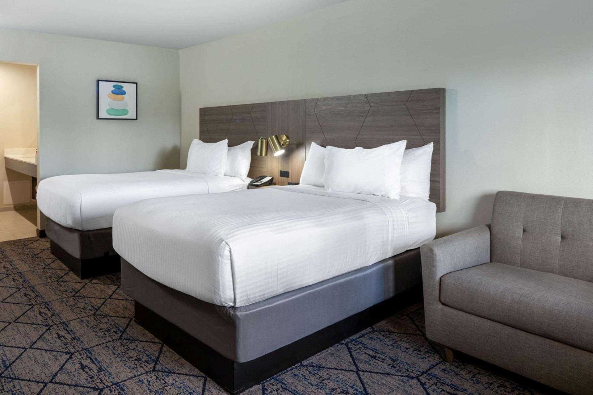 Ramada by Wyndham Modesto Yosemite Area photo 32