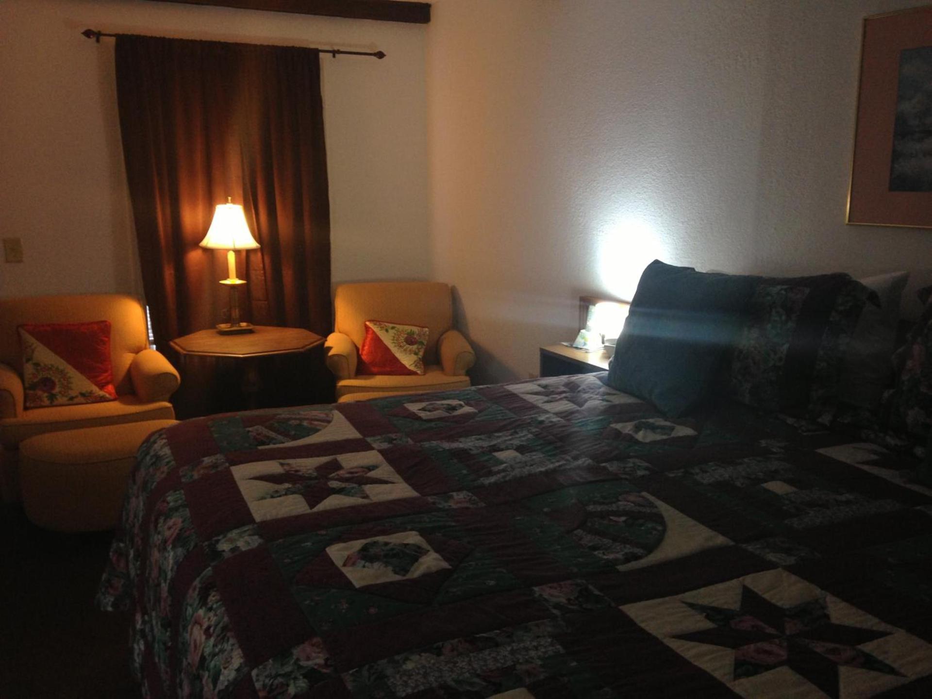 Rustic Motel Rolla photo 13