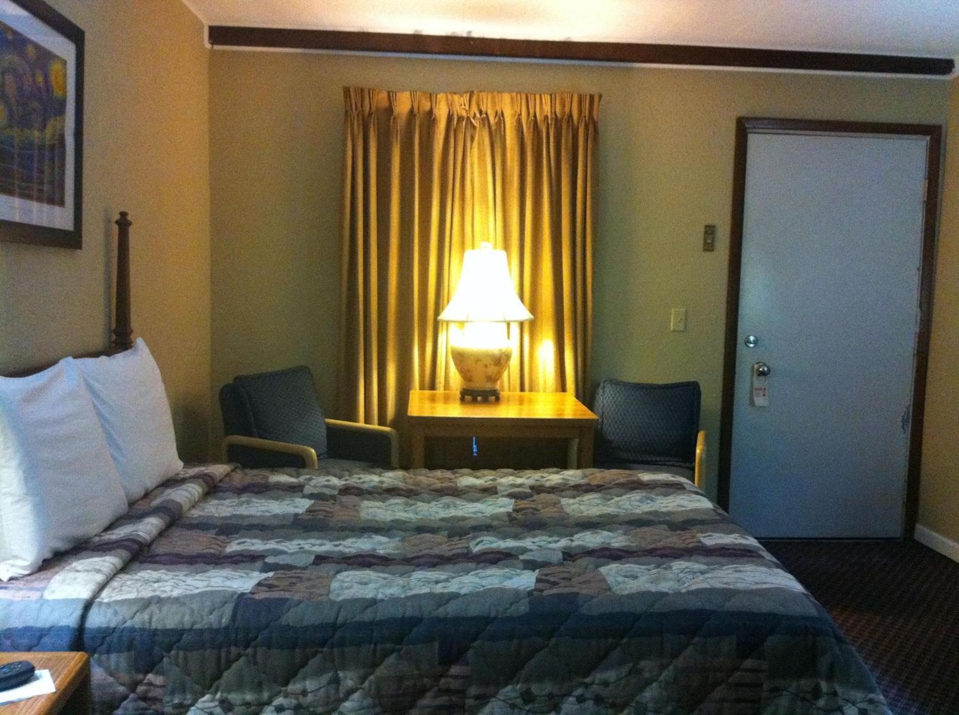 Rustic Motel Rolla photo 17
