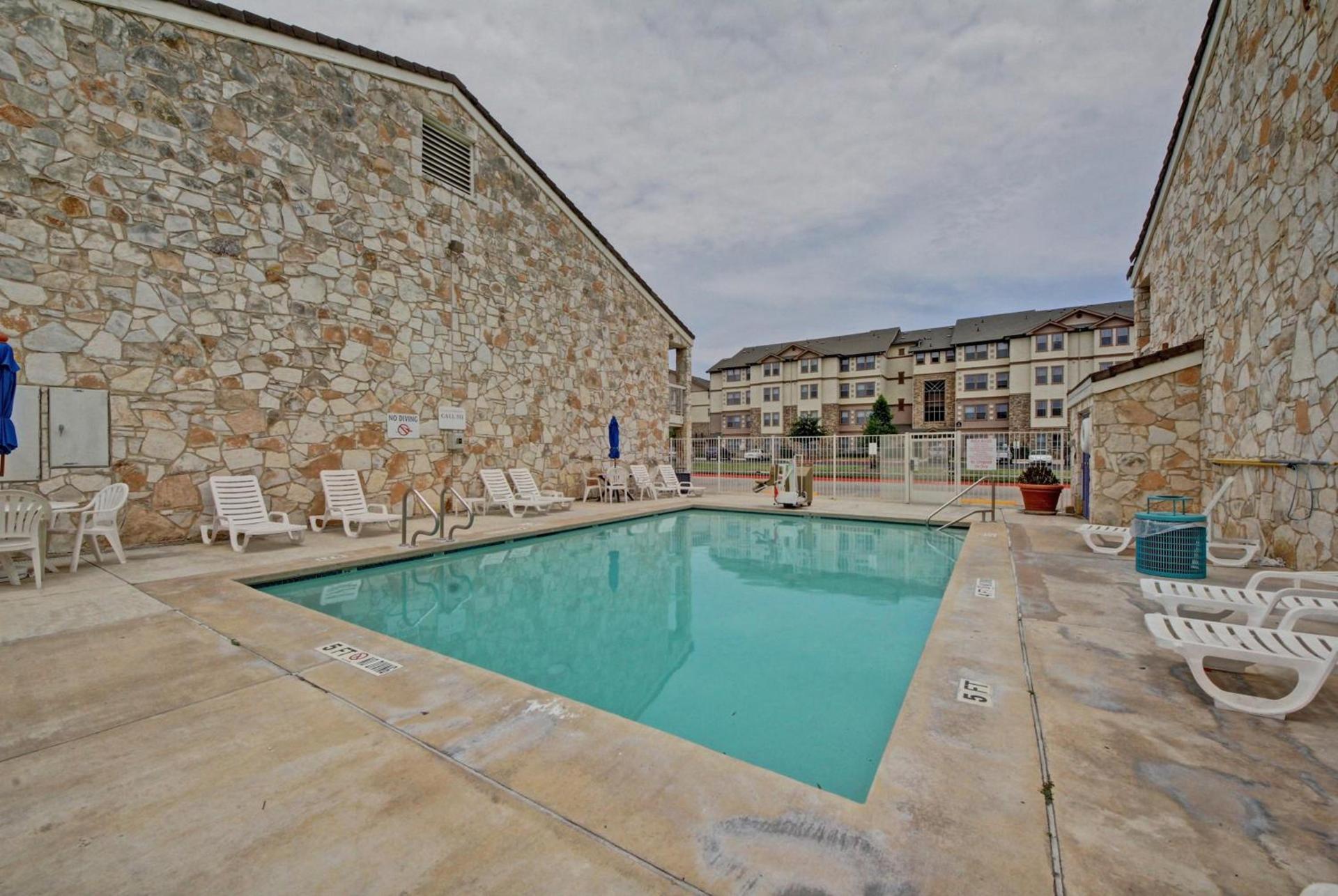 Motel 6-San Antonio, TX - Downtown - Market Square photo 8
