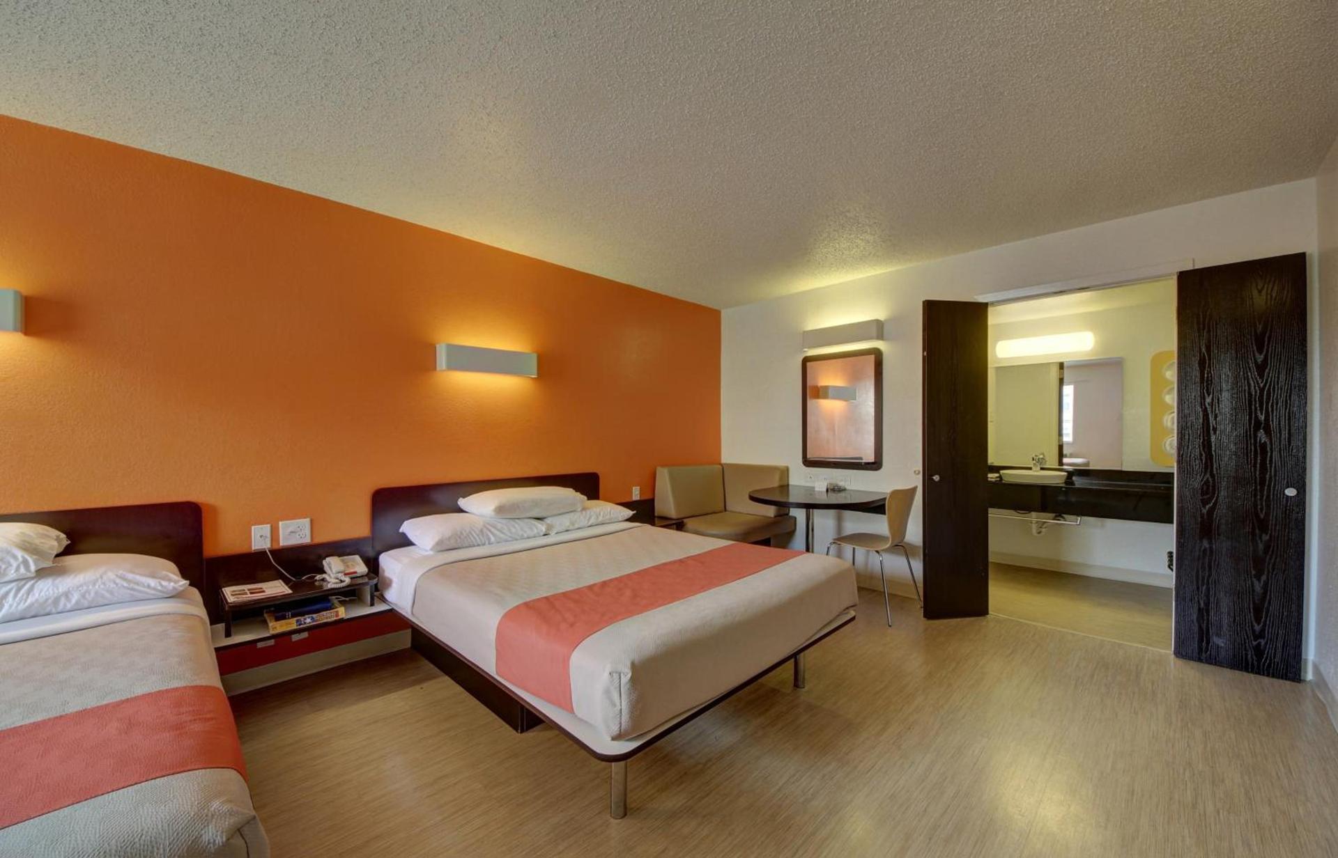 Motel 6-San Antonio, TX - Downtown - Market Square photo 26