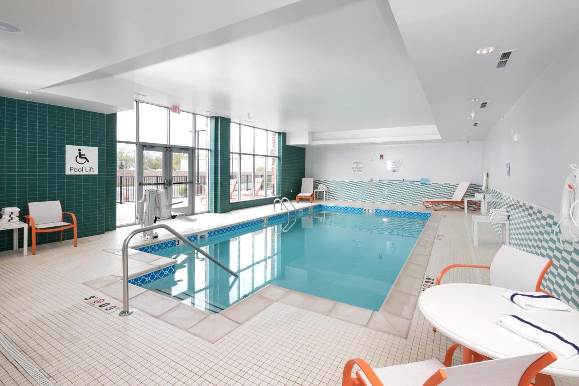 Holiday Inn & Suites Detroit - Troy by IHG photo 9