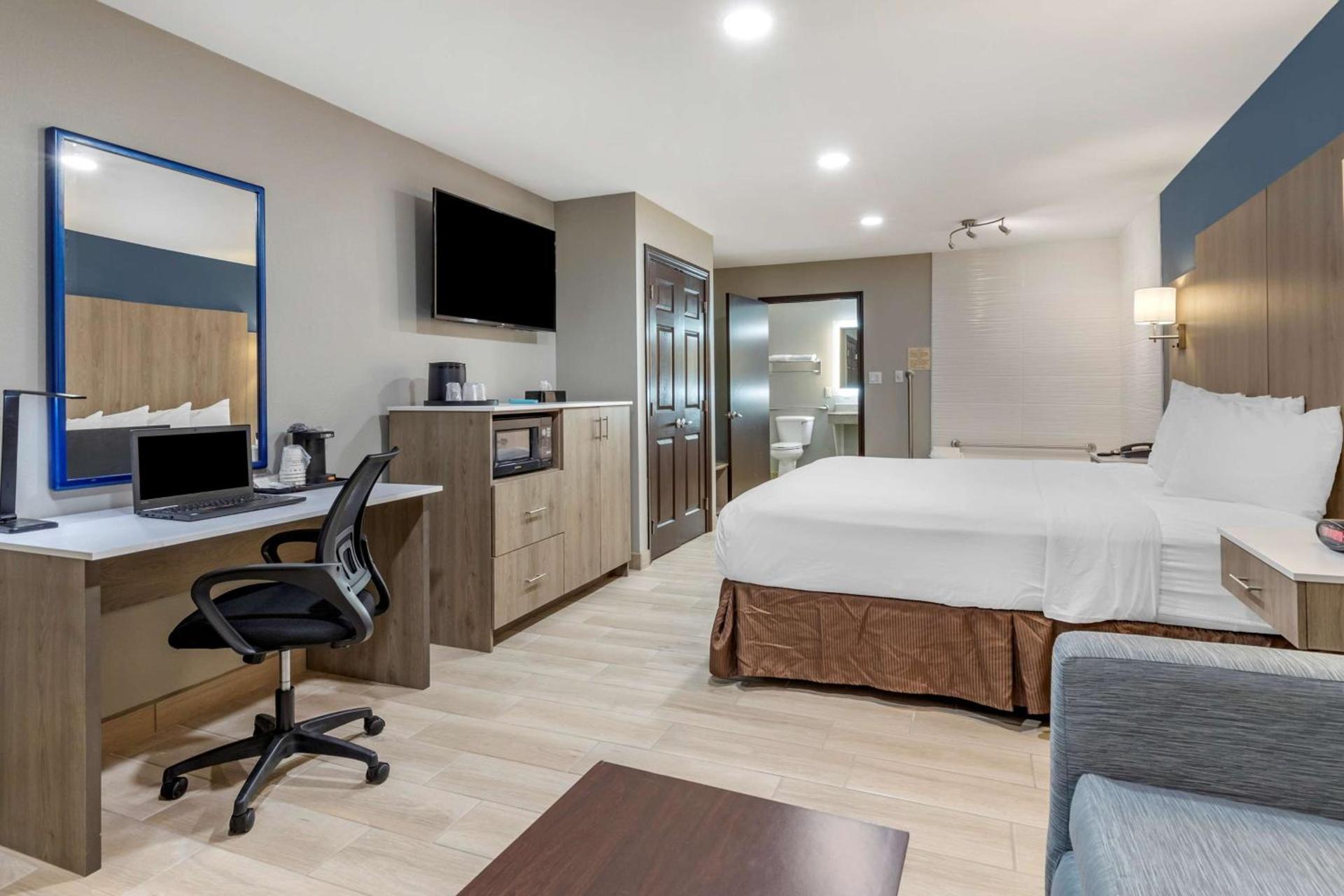 Best Western Plus Edinburg Inn & Suites photo 26