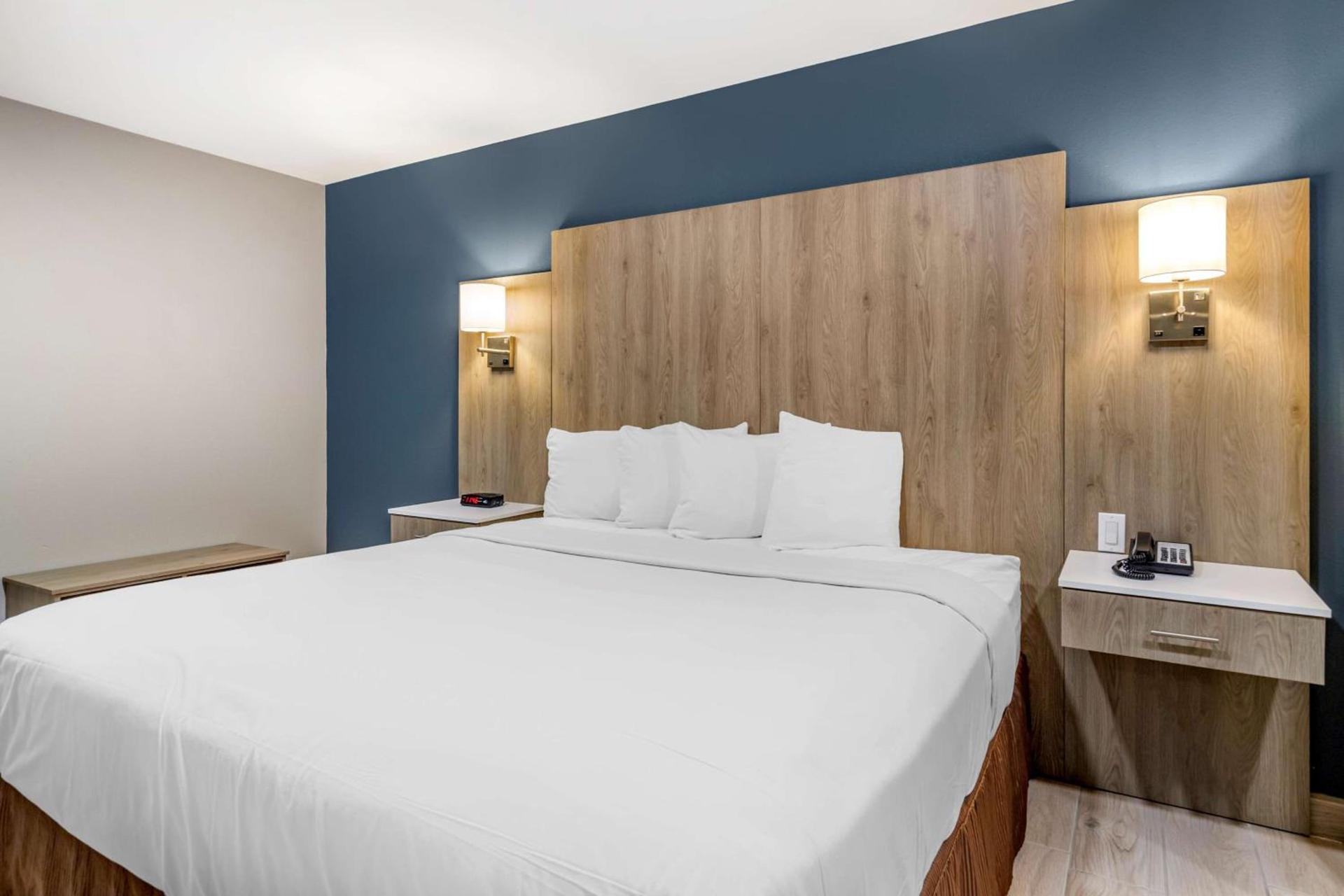 Best Western Plus Edinburg Inn & Suites photo 29