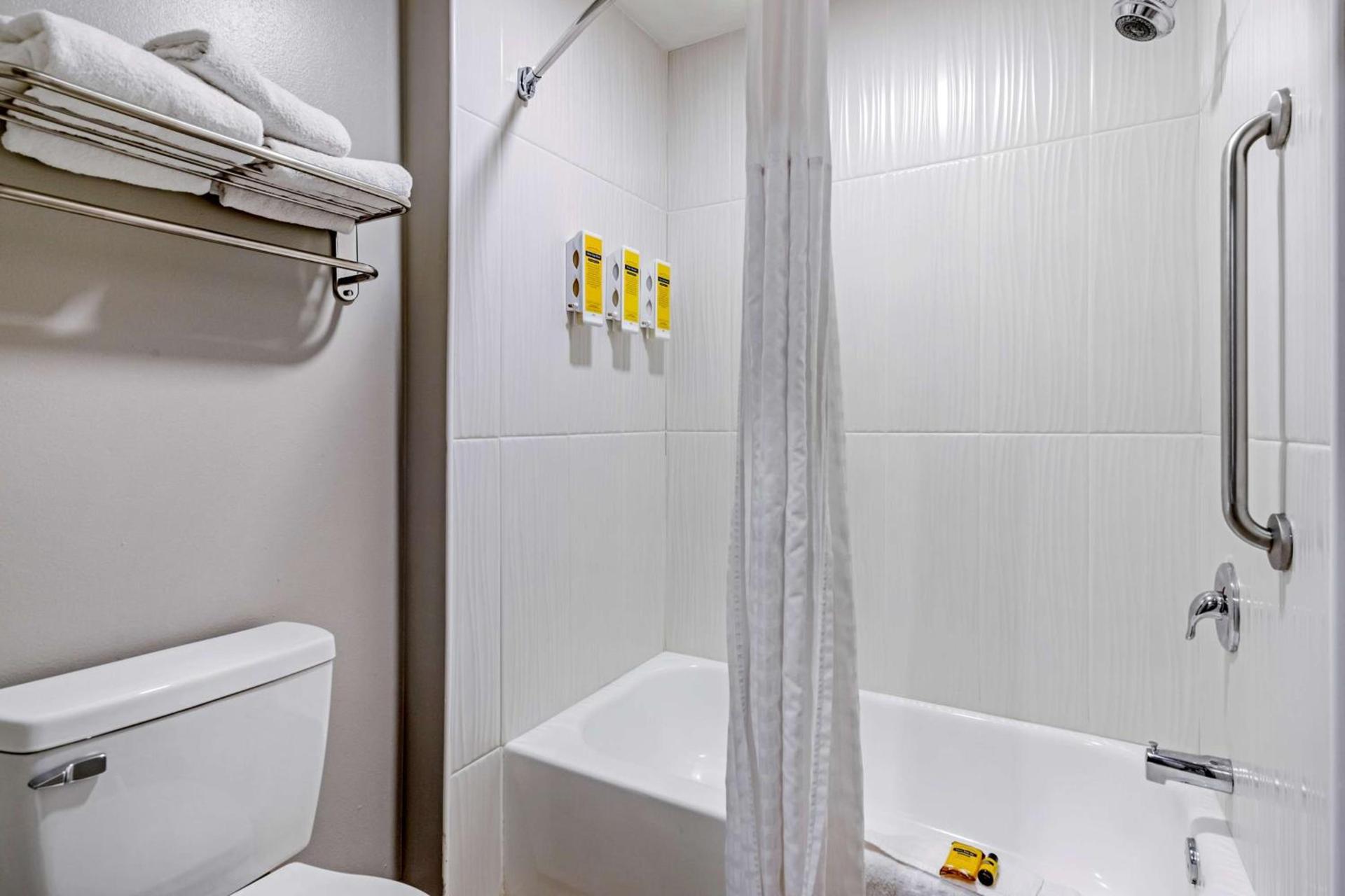 Best Western Plus Edinburg Inn & Suites photo 31