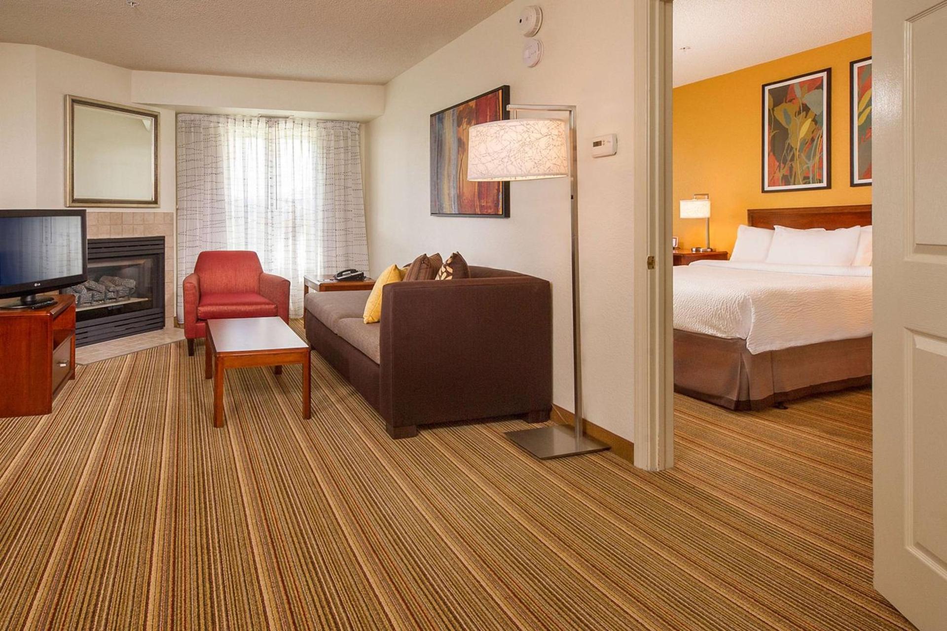 Sonesta ES Suites Charlottesville University photo 10