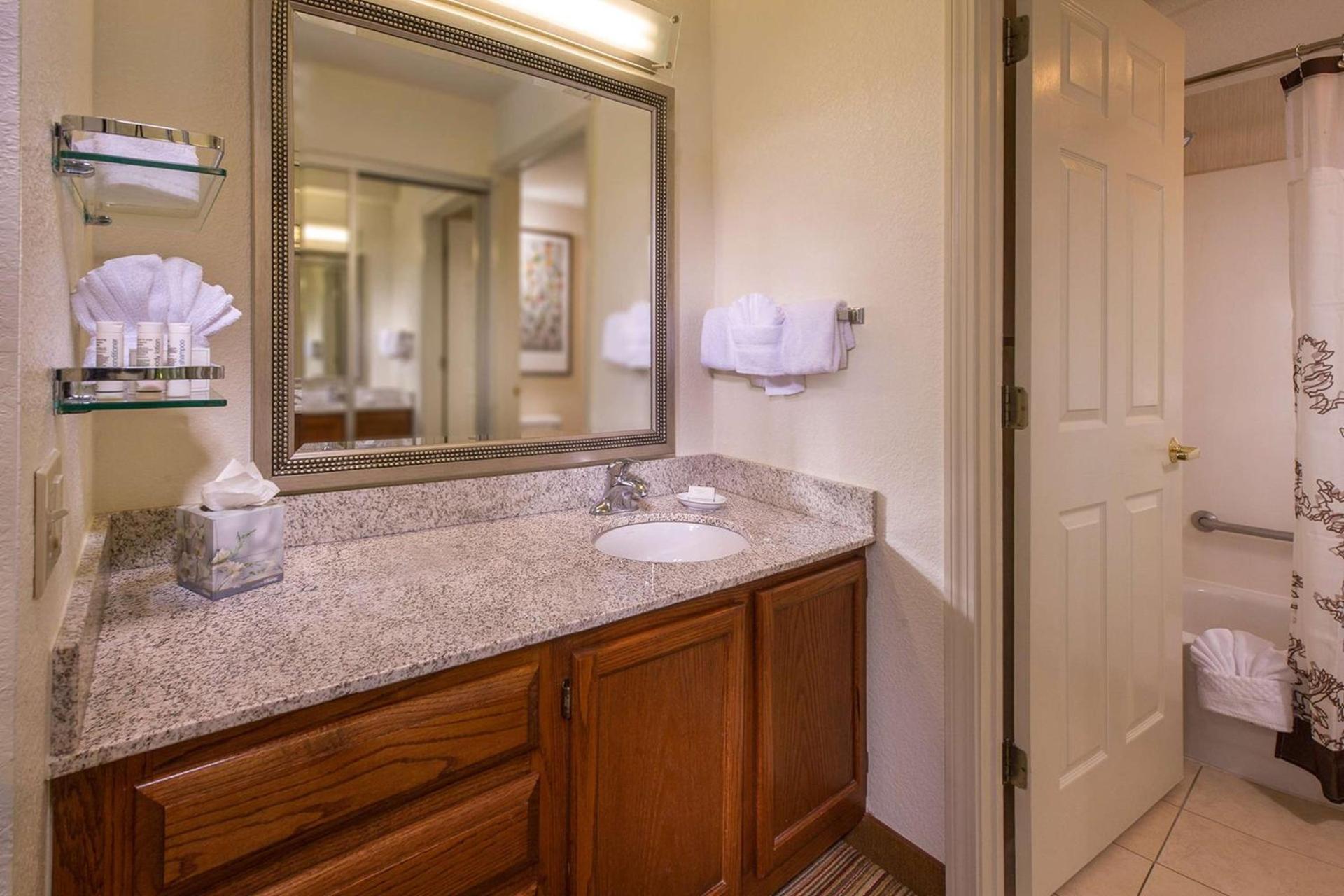 Sonesta ES Suites Charlottesville University photo 12