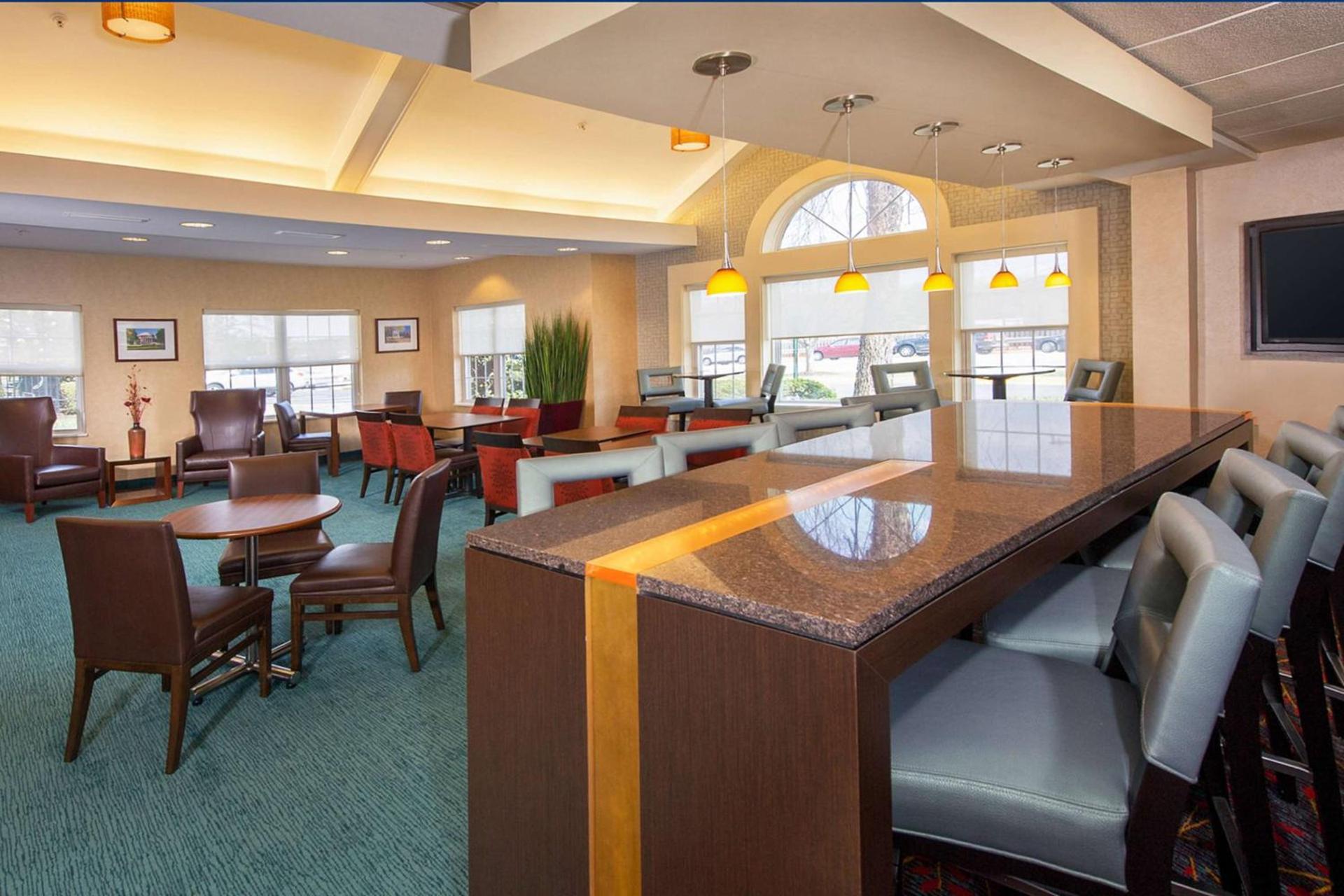Sonesta ES Suites Charlottesville University photo 16