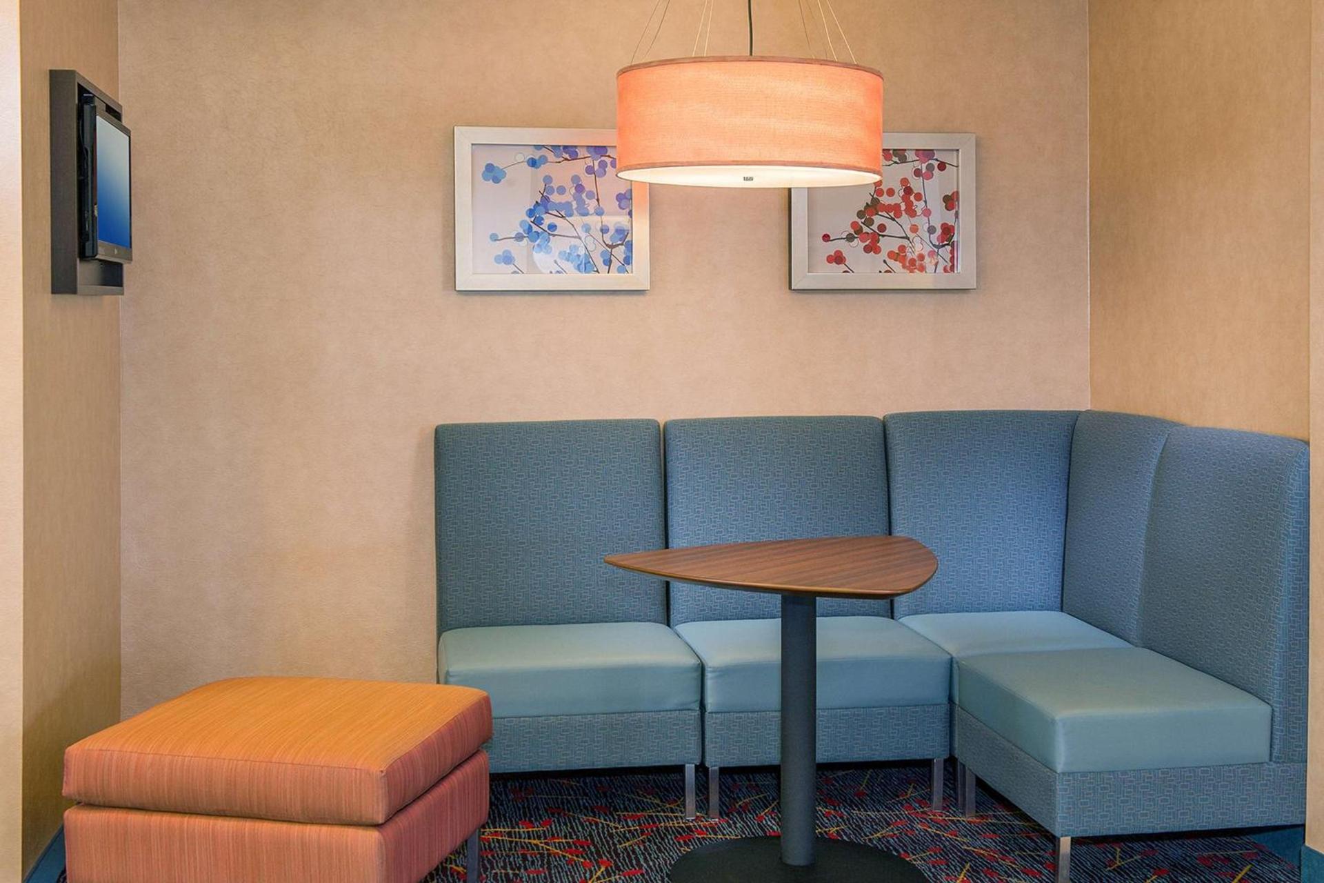 Sonesta ES Suites Charlottesville University photo 19