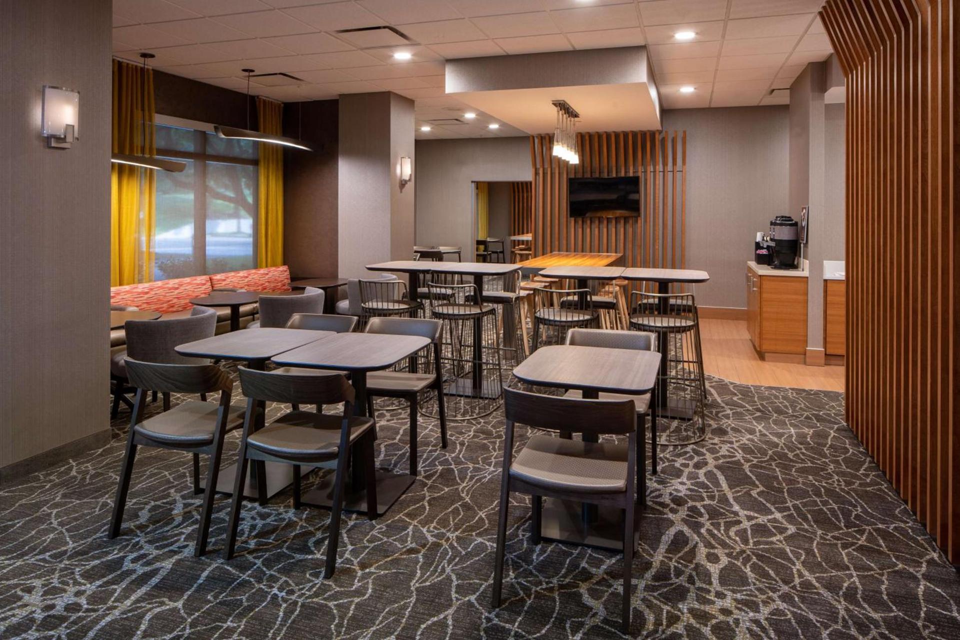 Sonesta Select Nashville Airport Suites photo 17