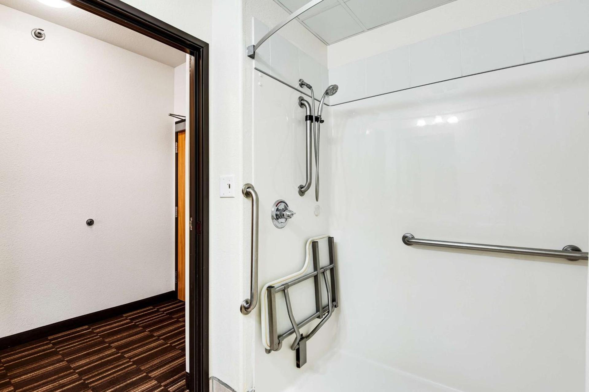 Best Western Firestone Inn & Suites photo 15
