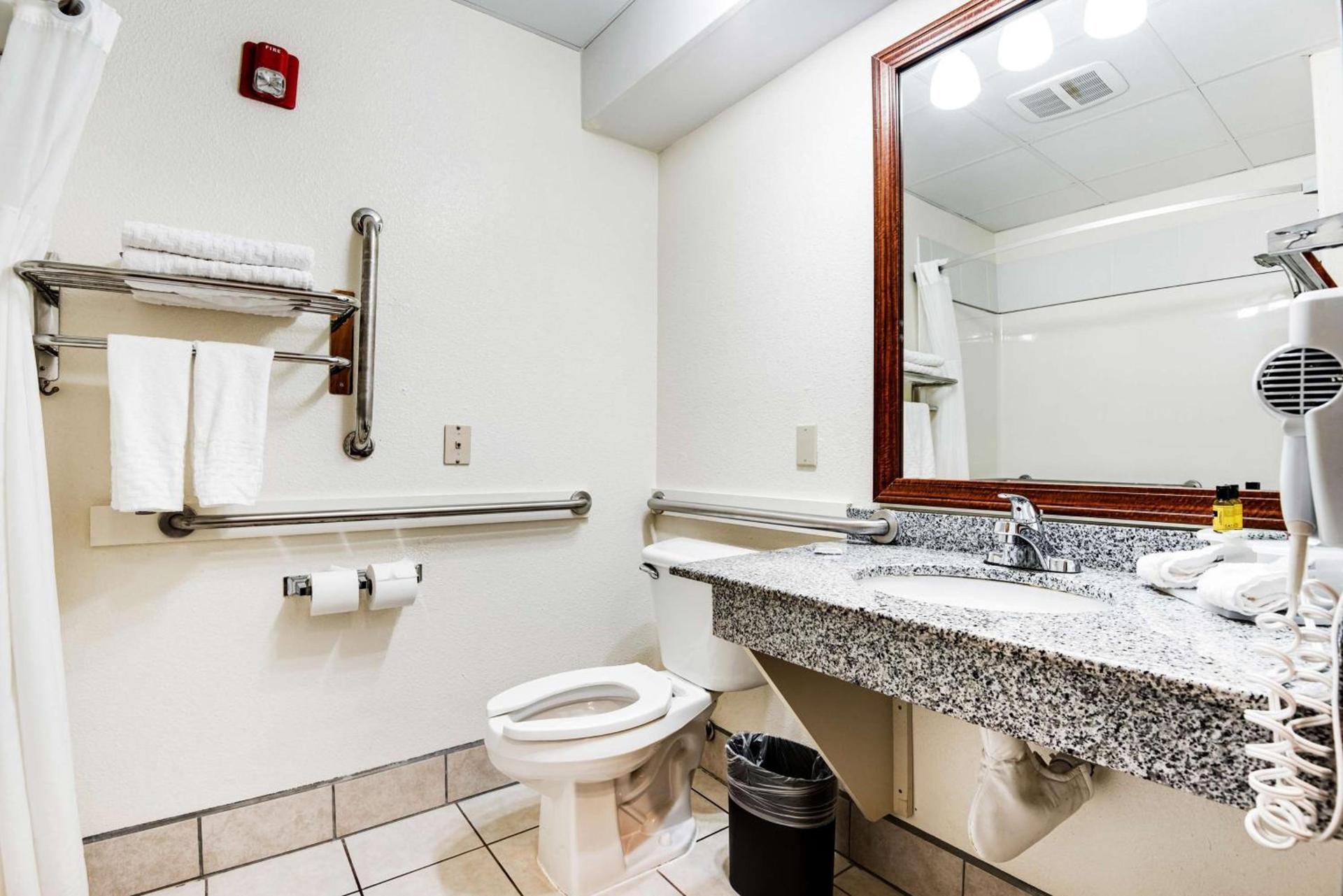 Best Western Firestone Inn & Suites photo 17