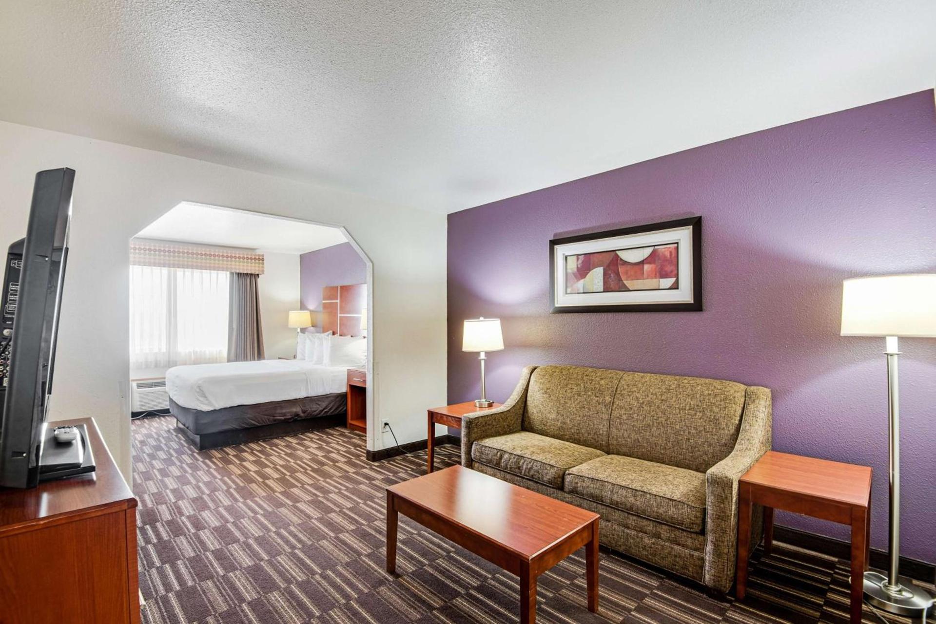 Best Western Firestone Inn & Suites photo 10