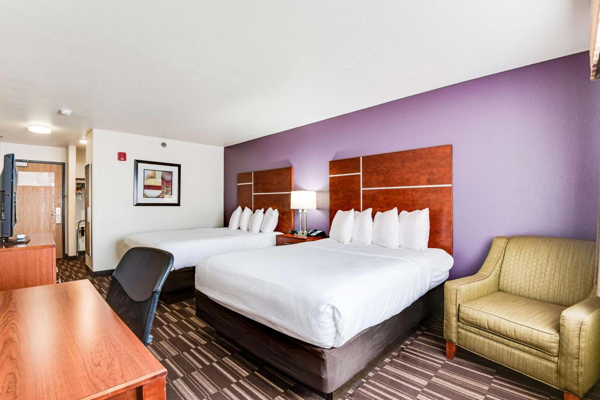 Best Western Firestone Inn & Suites photo 5