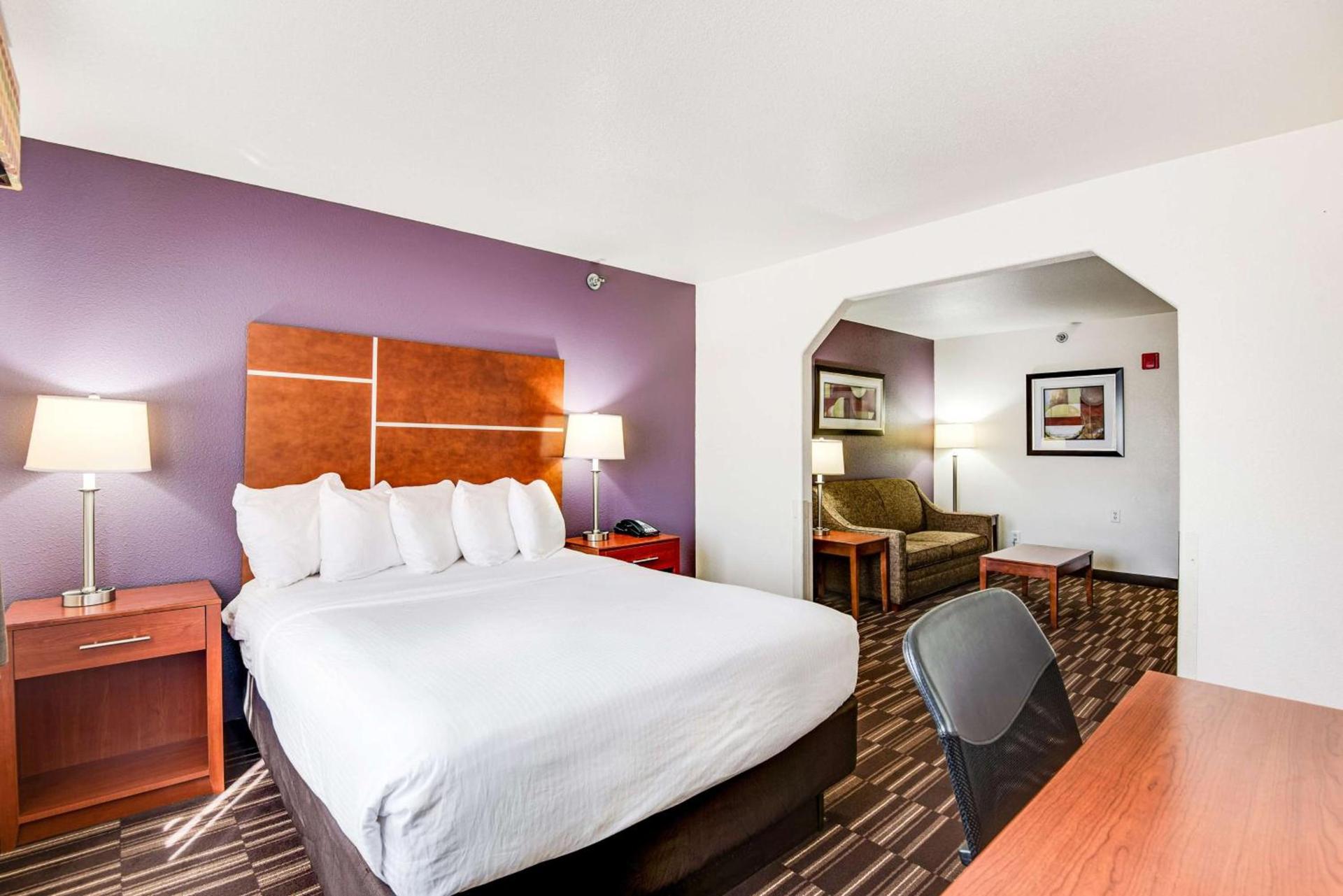 Best Western Firestone Inn & Suites photo 9