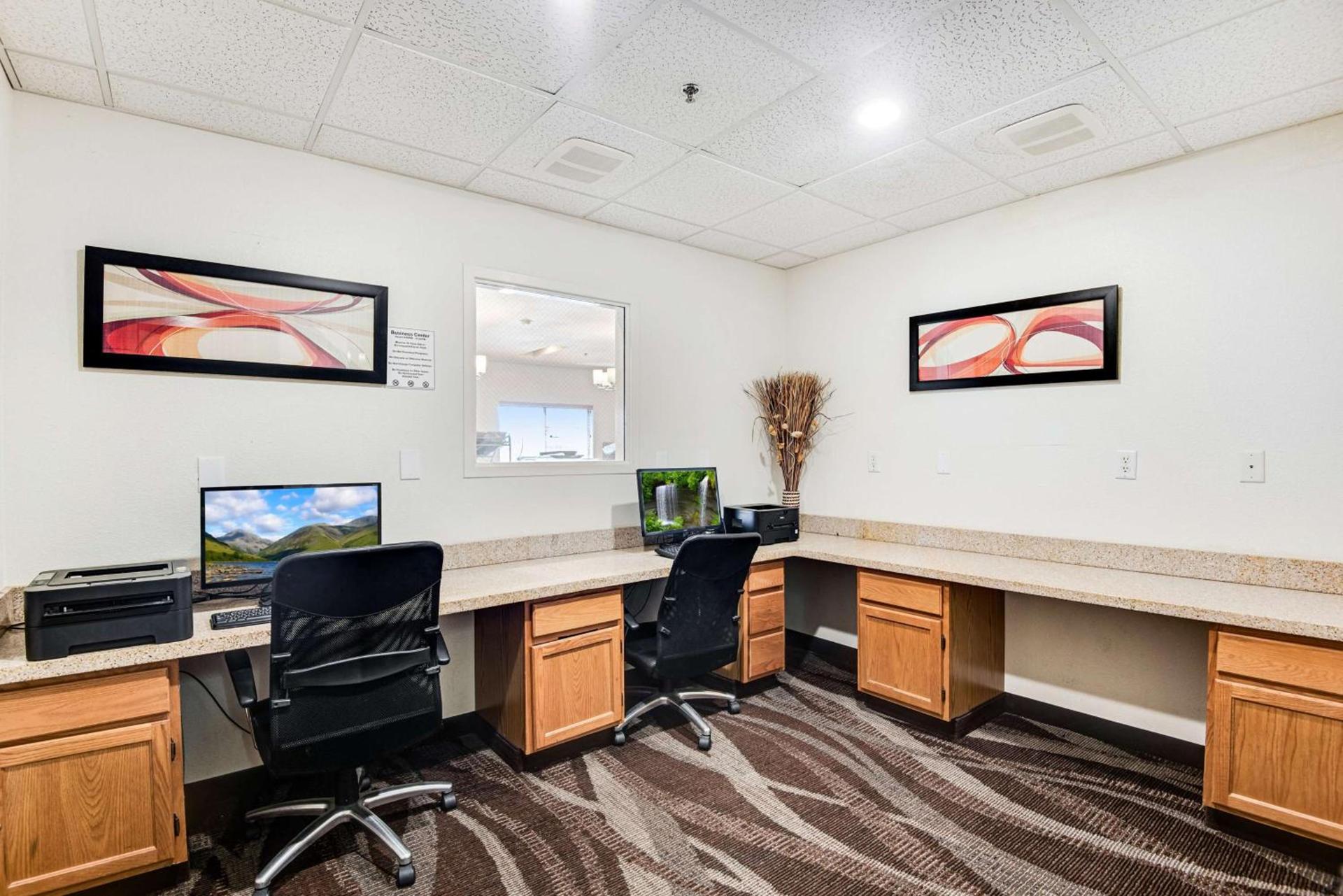 Best Western Firestone Inn & Suites photo 14