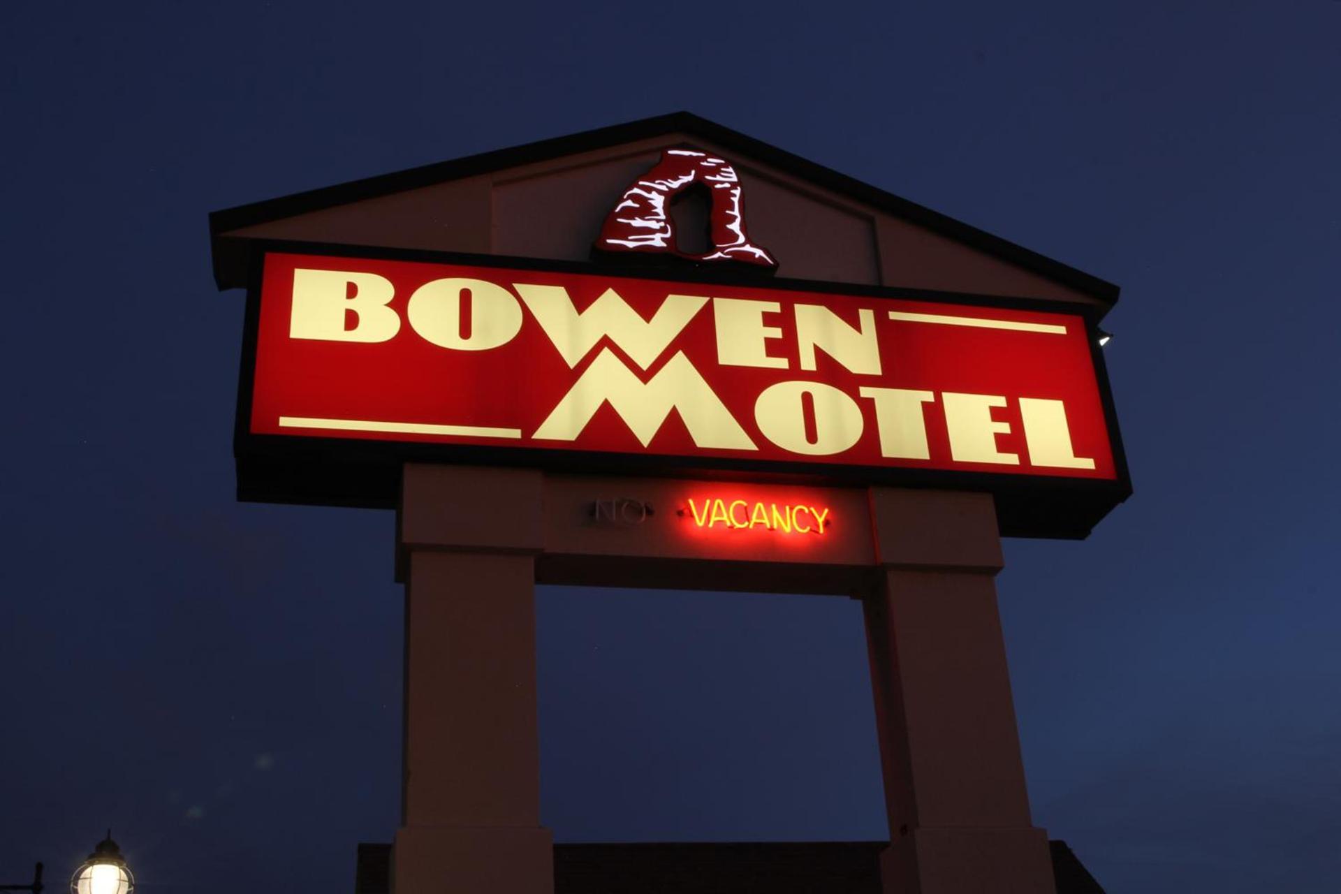 Bowen Motel photo 20