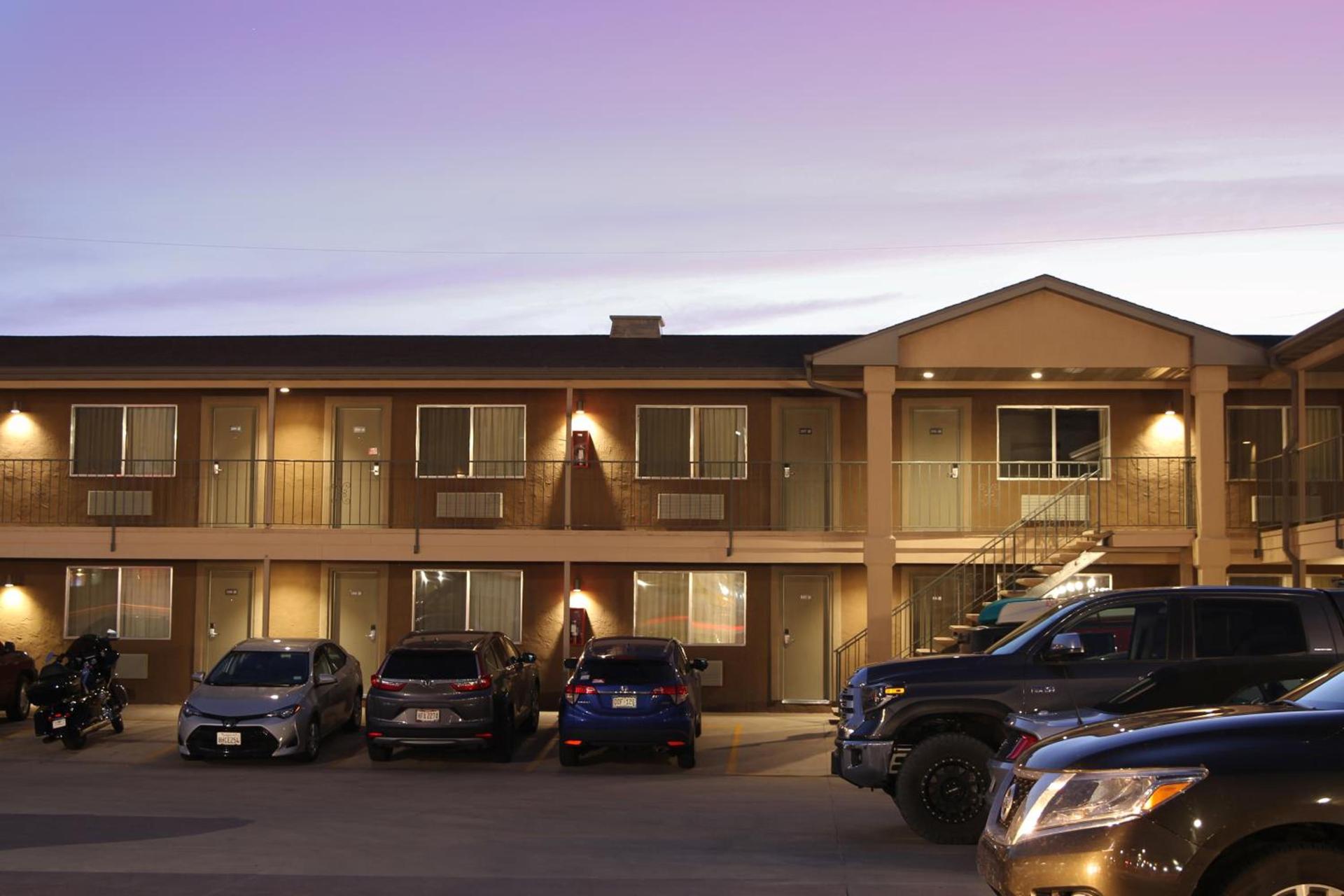Bowen Motel photo 11