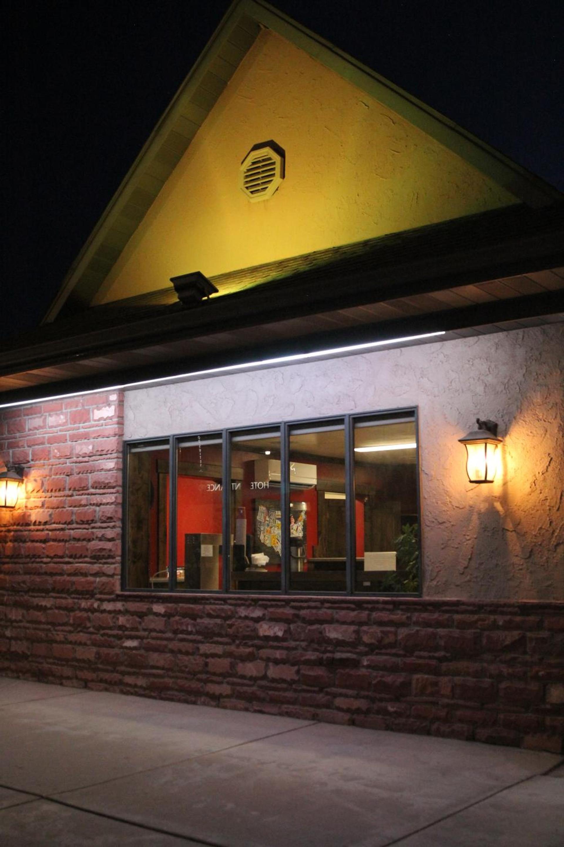 Bowen Motel photo 10