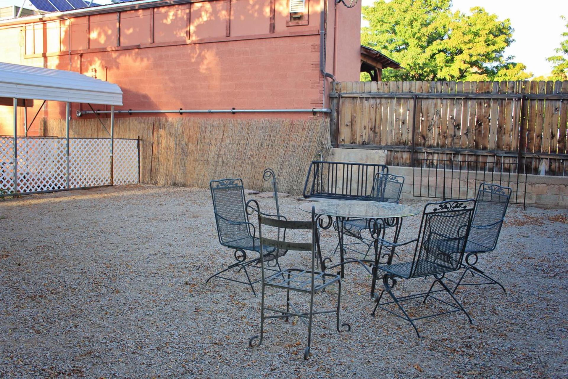 Bowen Motel photo 47