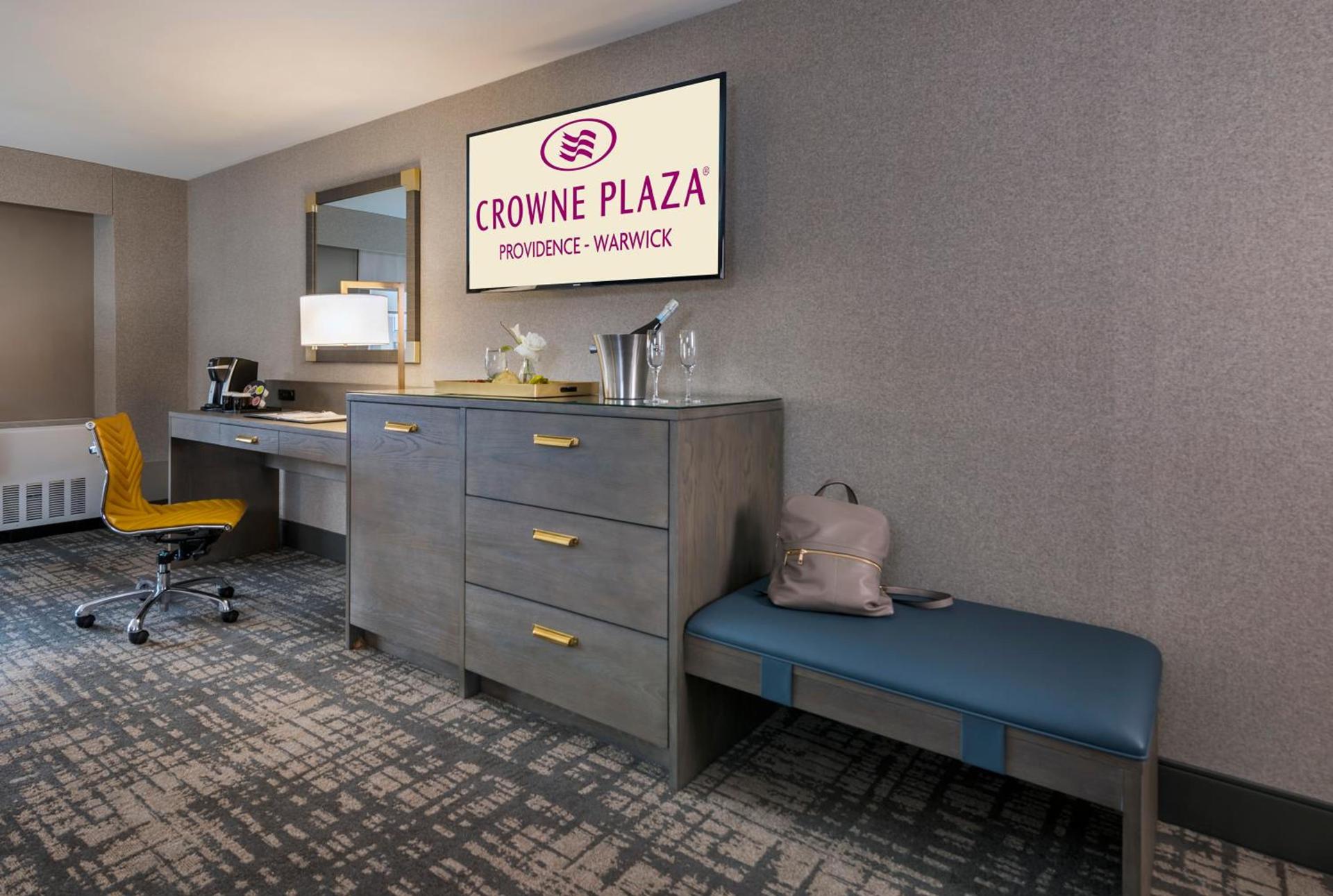 Crowne Plaza Providence-Warwick (Airport) by IHG photo 16