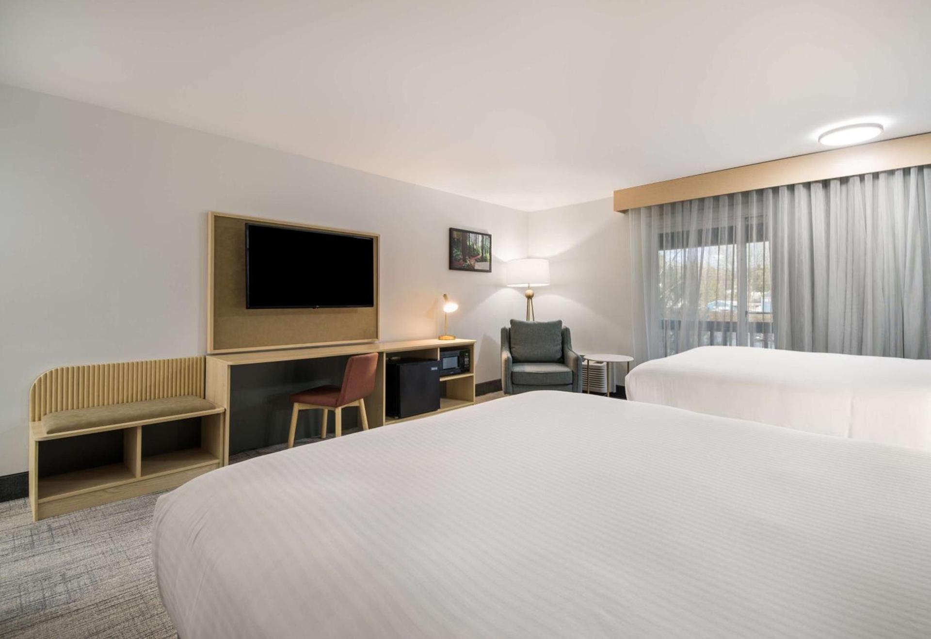 Best Western Portland West Beaverton photo 23