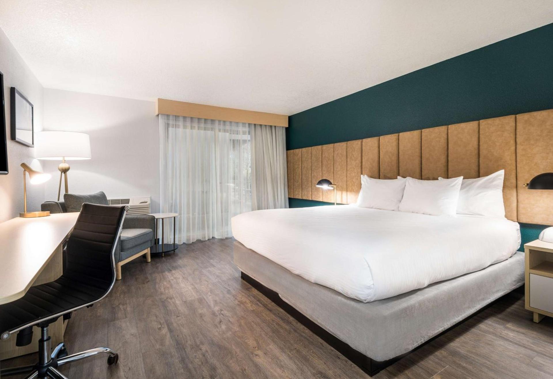 Best Western Portland West Beaverton photo 24