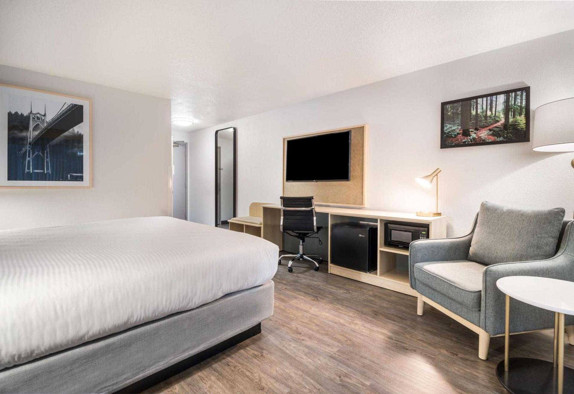 Best Western Portland West Beaverton photo 28