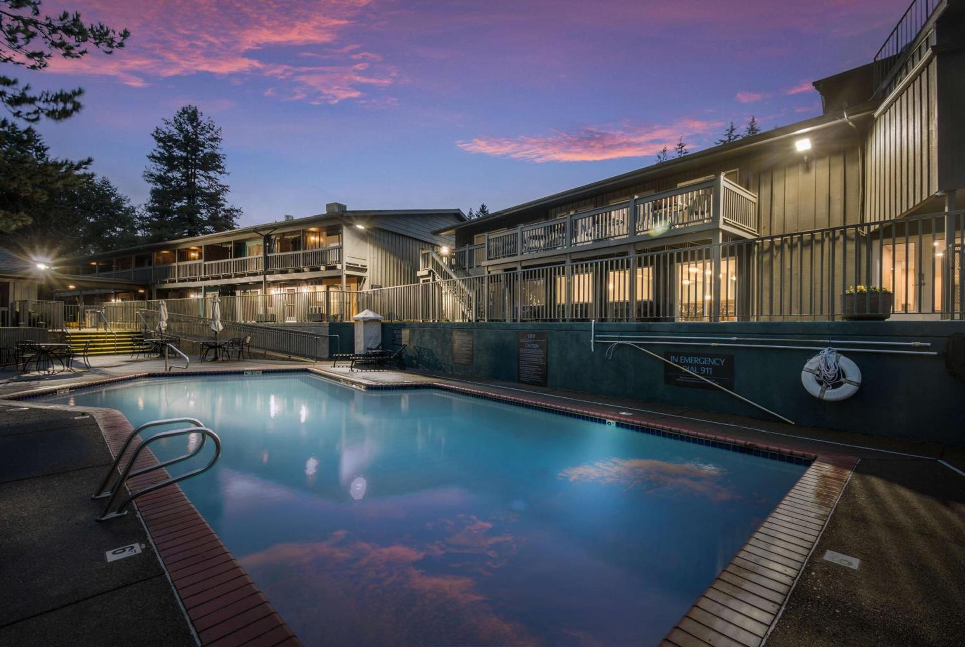 Best Western Portland West Beaverton photo 34