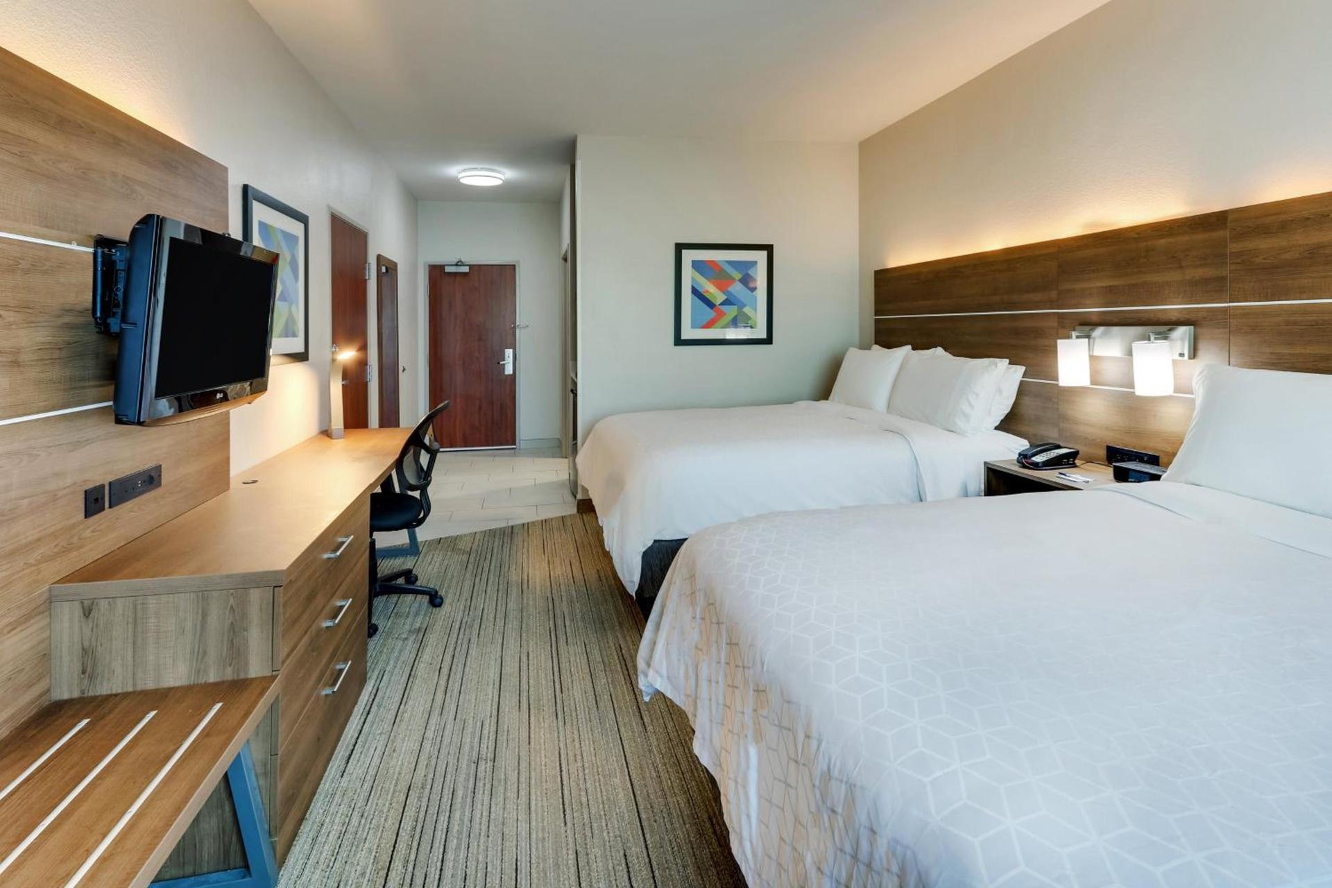 Holiday Inn Express & Suites Waxahachie by IHG photo 36