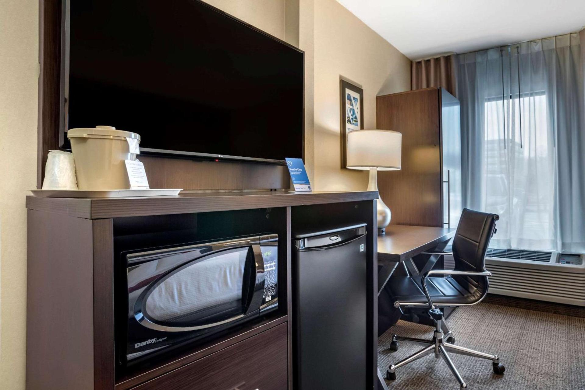 Comfort Inn photo 19