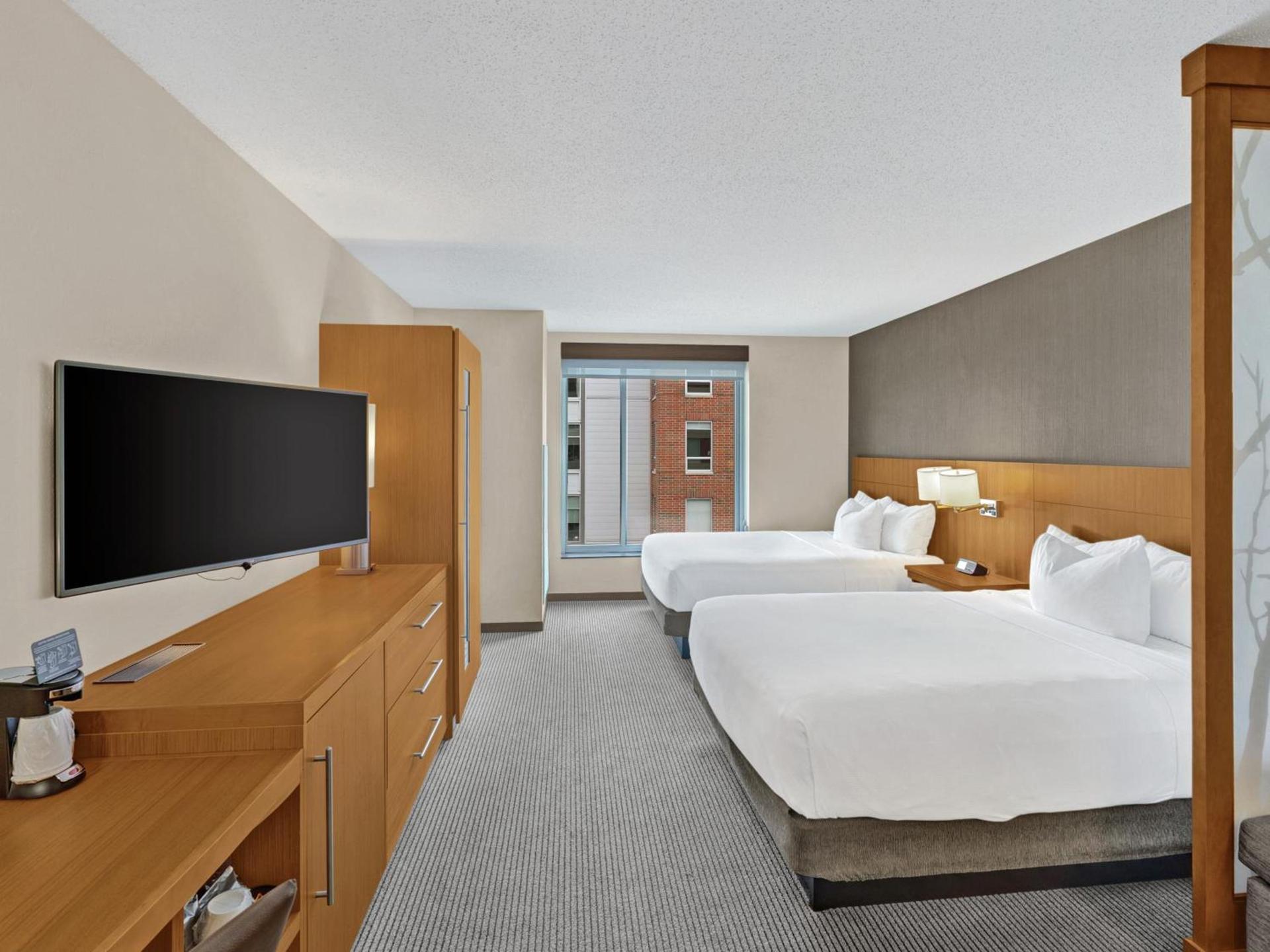 Hyatt Place Champaign/Urbana photo 34