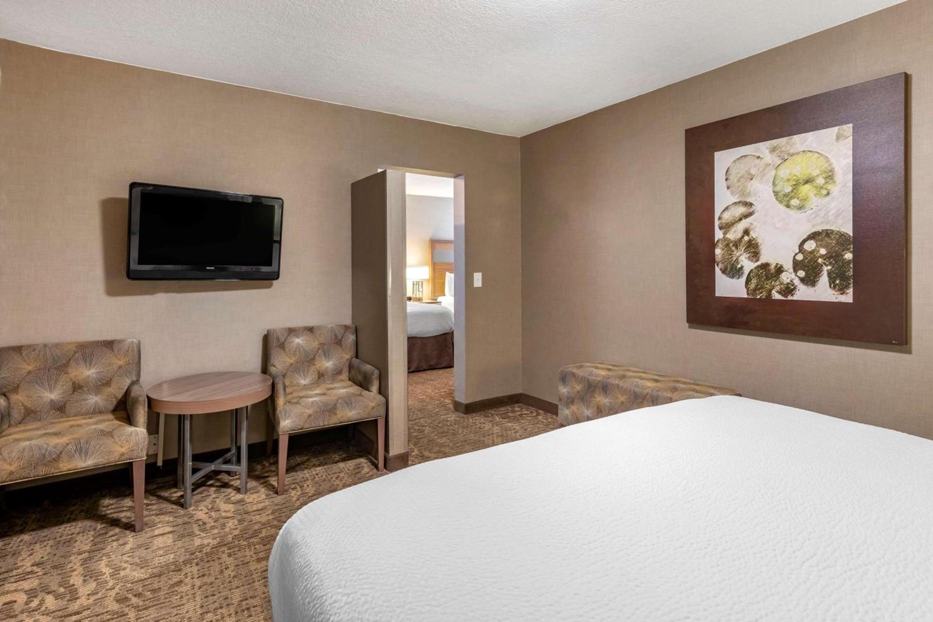 Best Western Plus Anaheim Inn photo 17