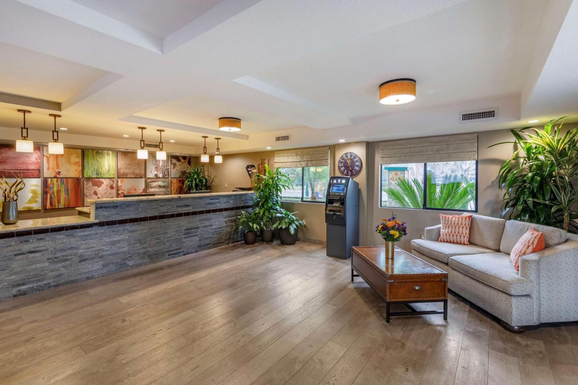 Best Western Plus Anaheim Inn photo 10
