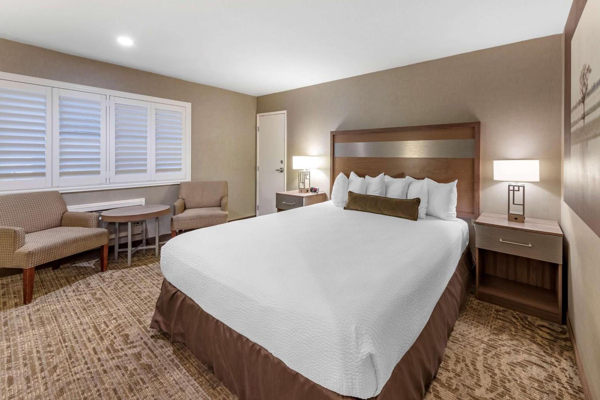 Best Western Plus Anaheim Inn photo 9