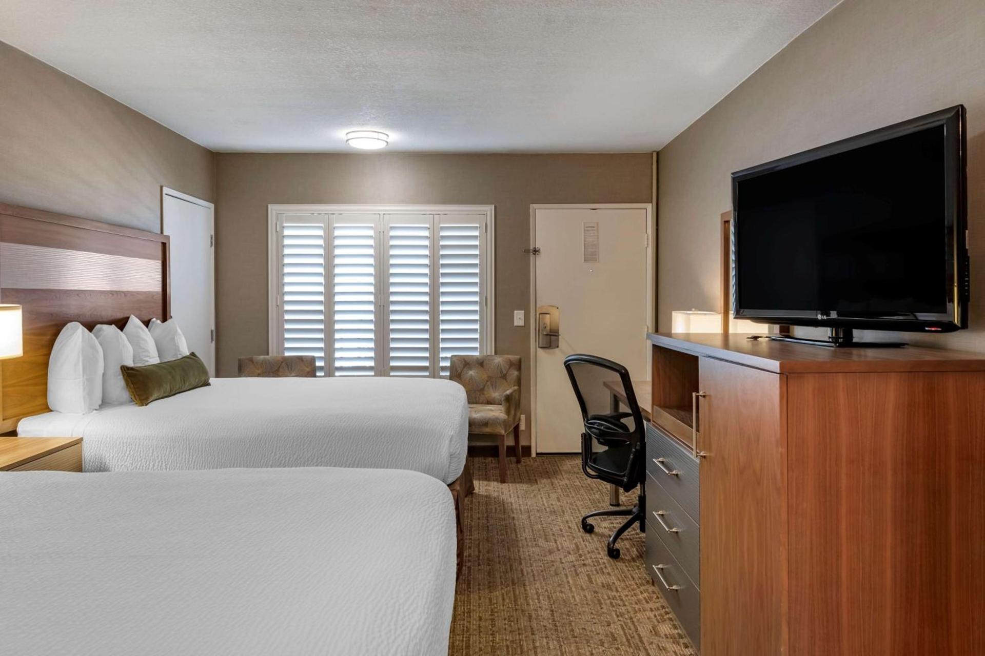 Best Western Plus Anaheim Inn photo 27