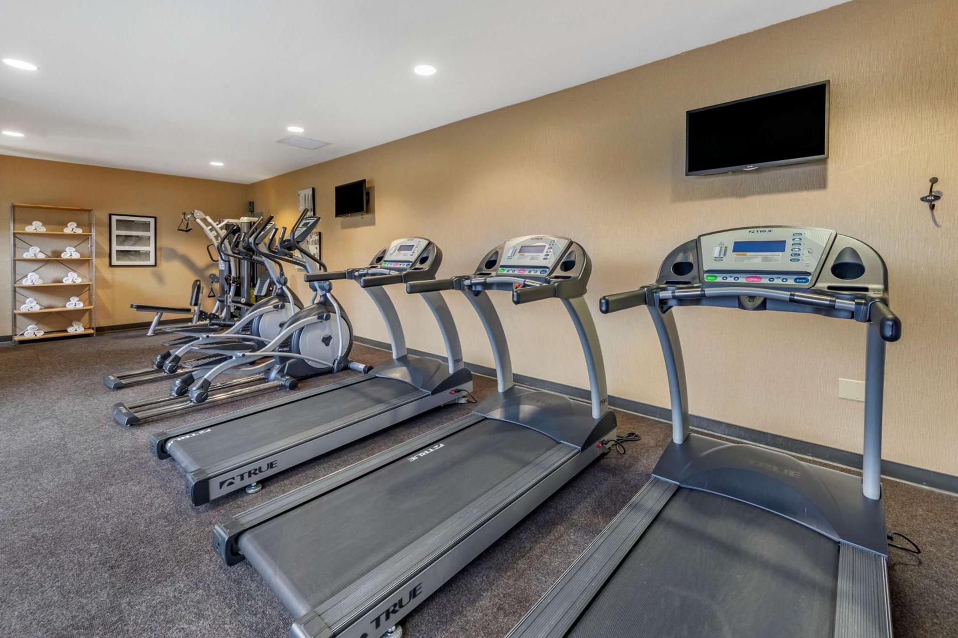 Best Western Plus Anaheim Inn photo 35