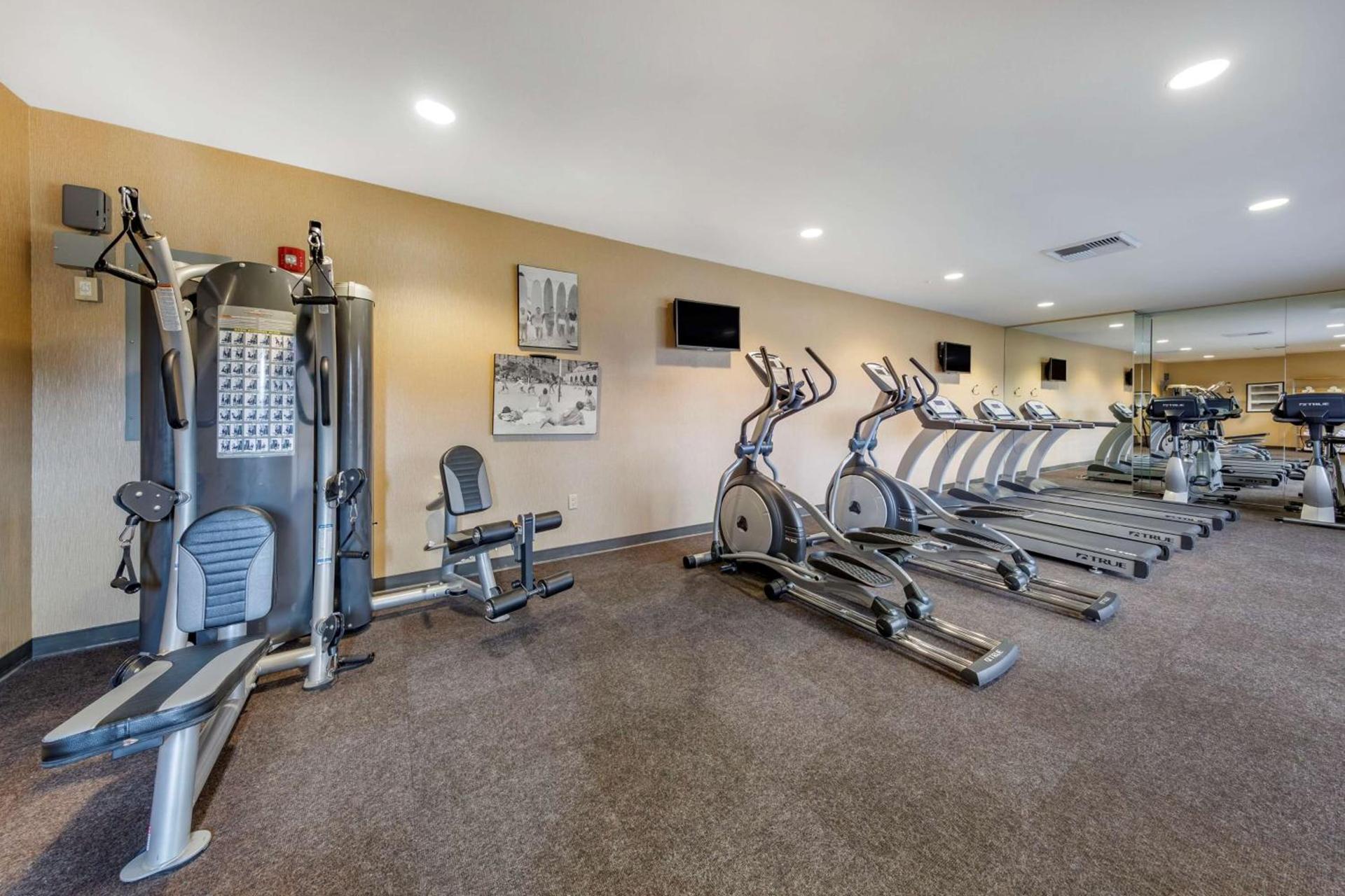 Best Western Plus Anaheim Inn photo 34