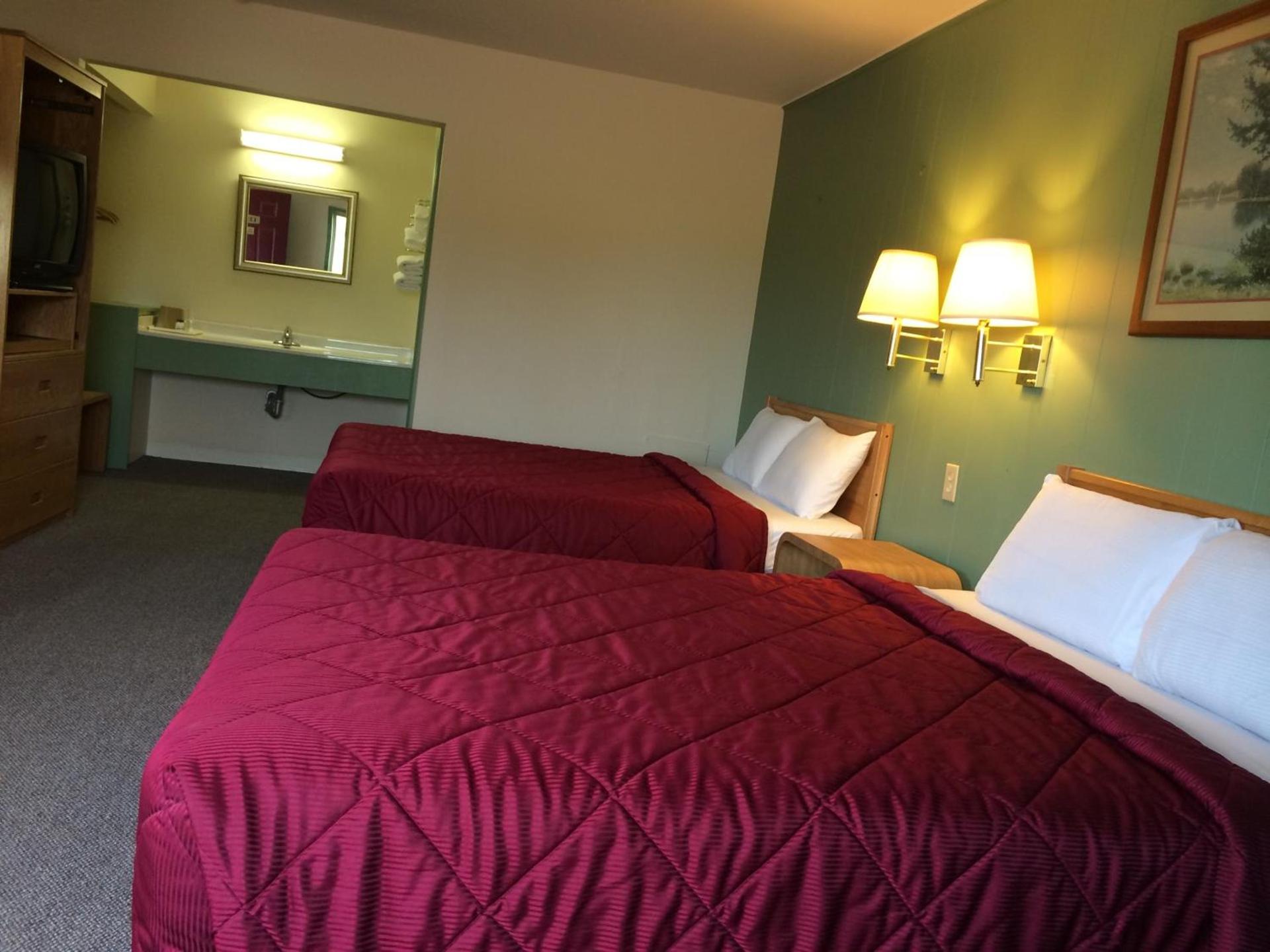 Super 7 Motel photo 10