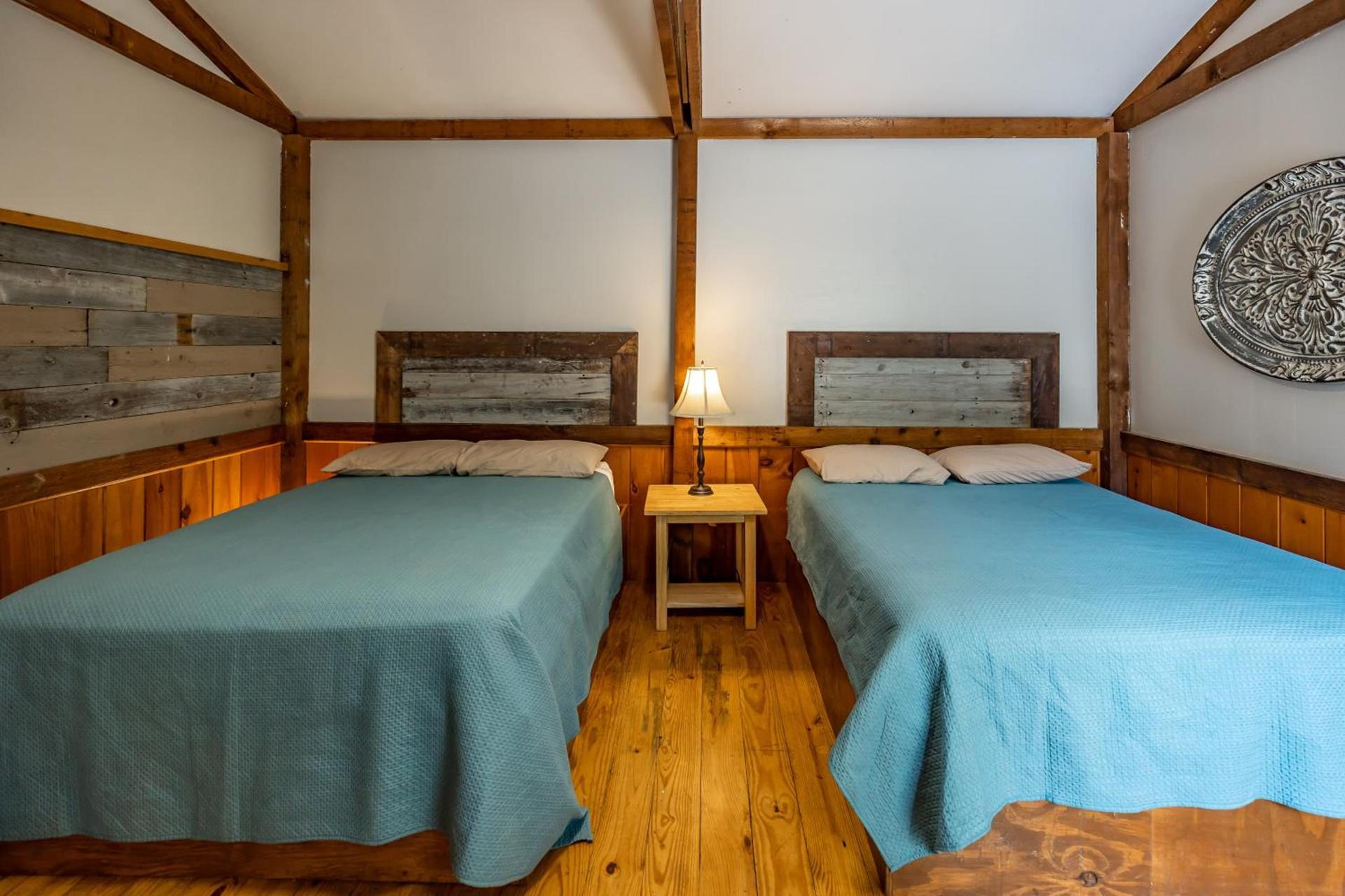 The Historic Leakey Inn photo 9