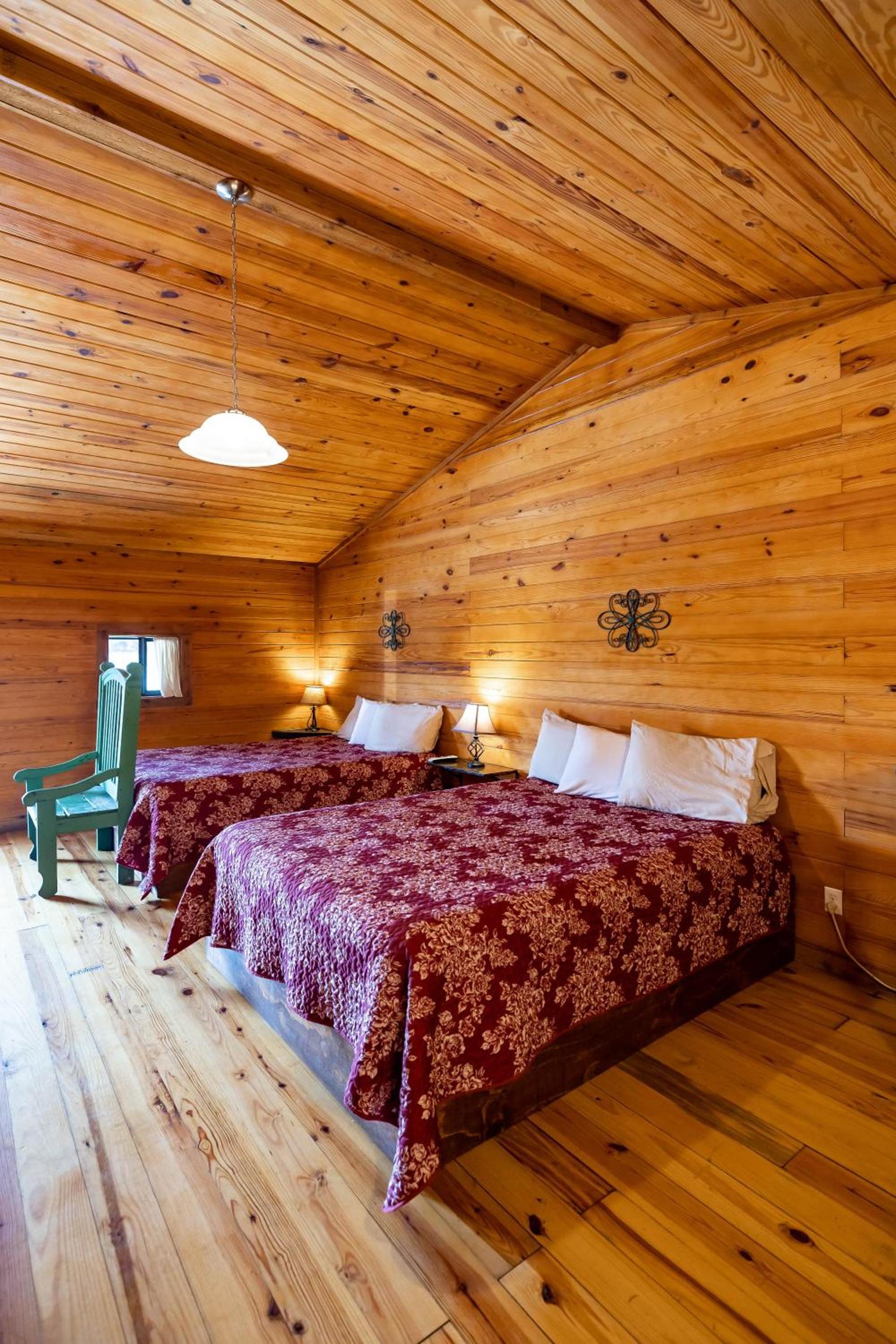 The Historic Leakey Inn photo 88
