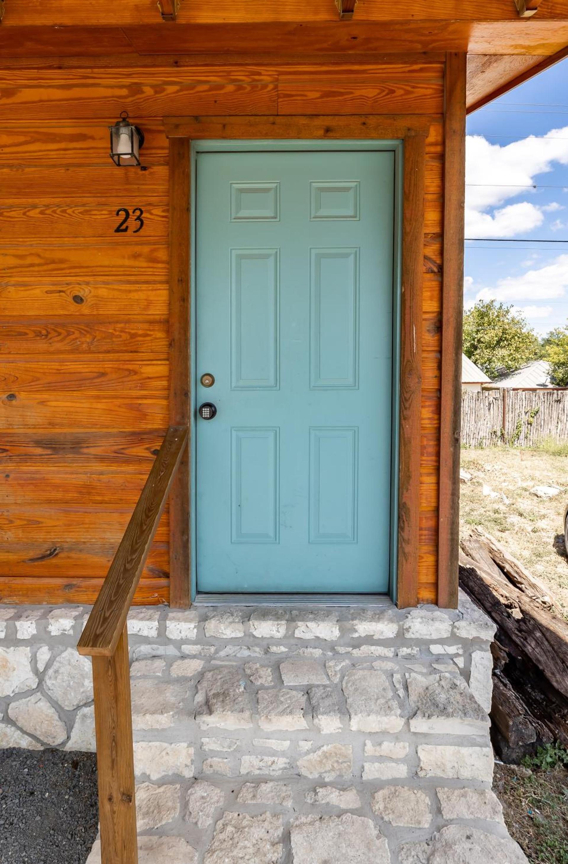 The Historic Leakey Inn photo 96