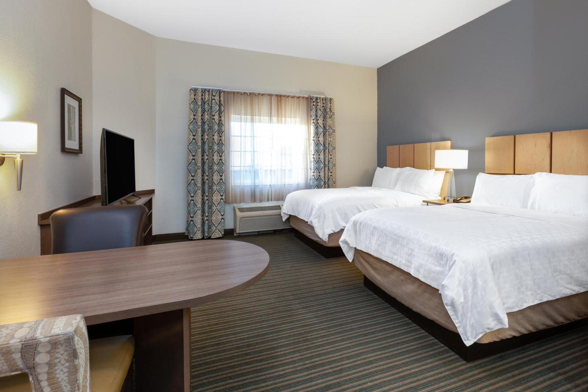 Candlewood Suites-West Springfield by IHG photo 2