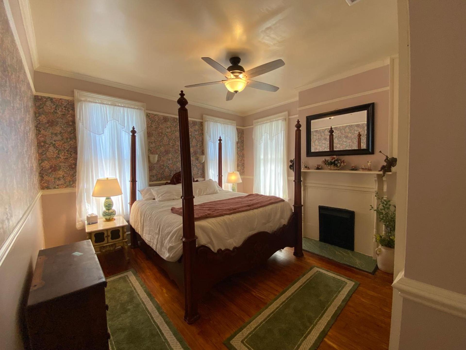 McKean Manor photo 34
